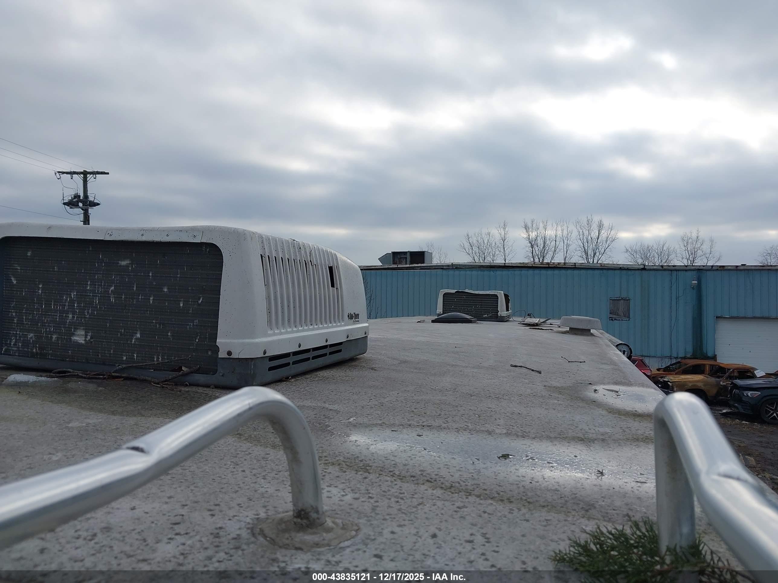 FORD F550 image 6