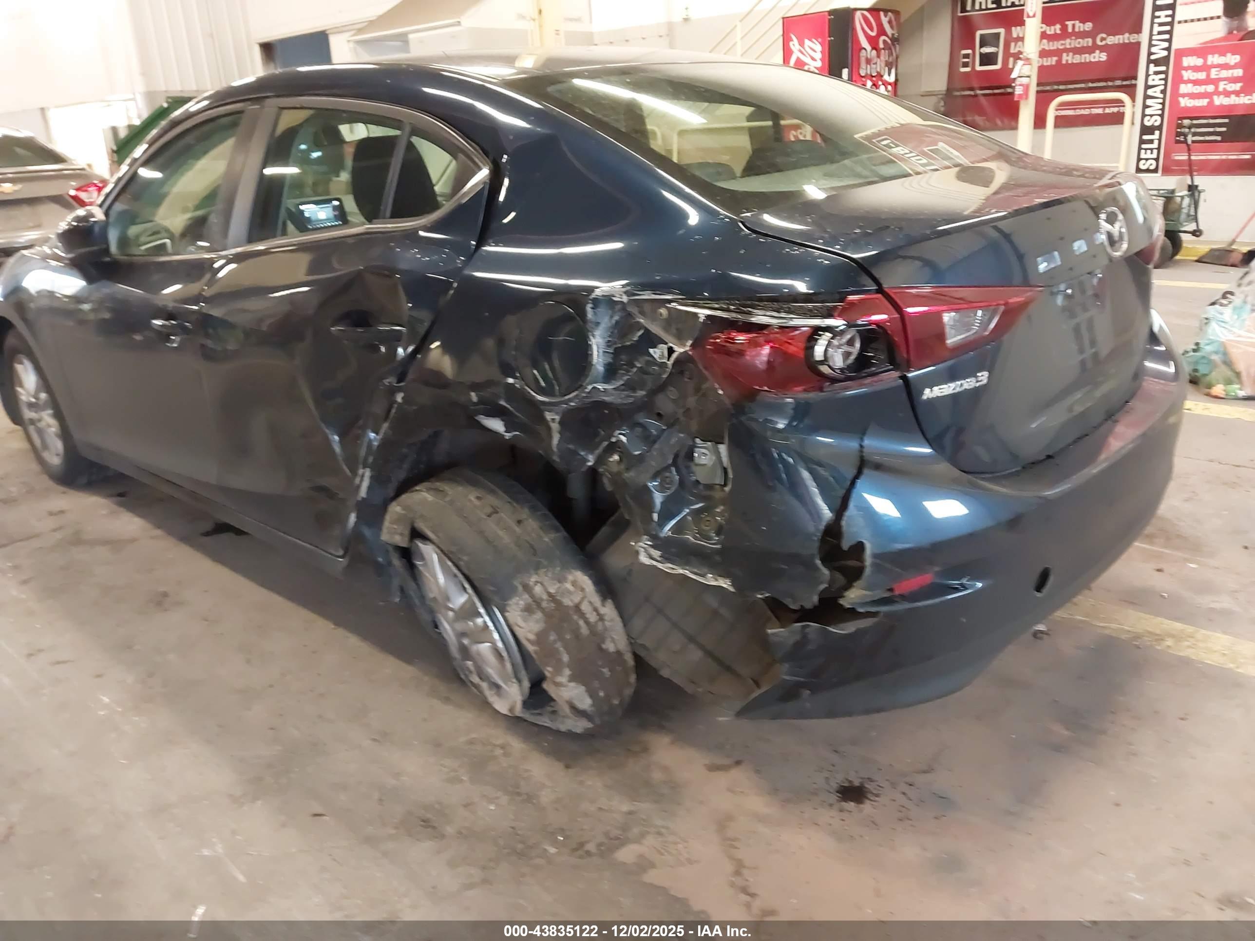 MAZDA MAZDA3 image 6