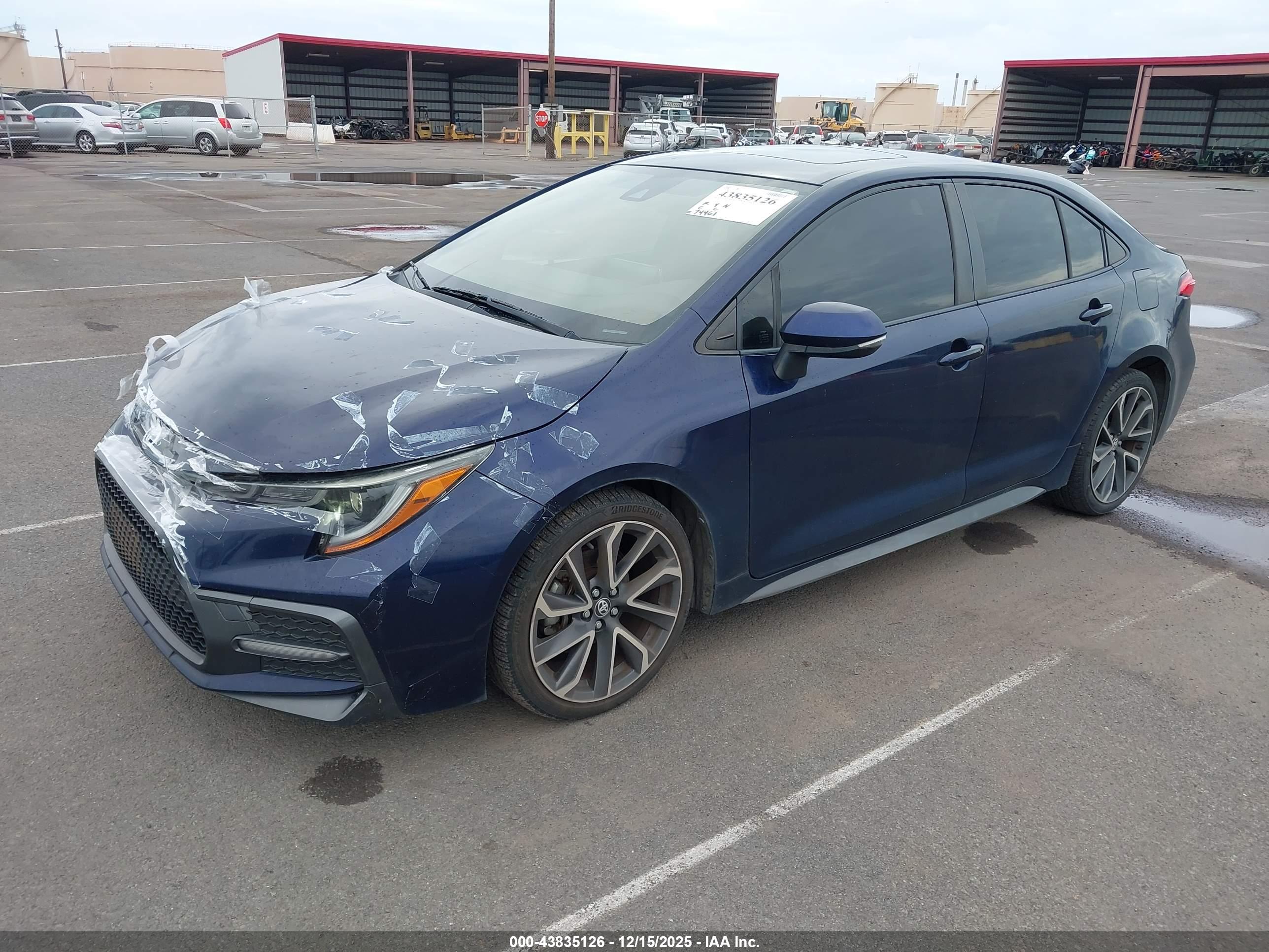 TOYOTA COROLLA image 2