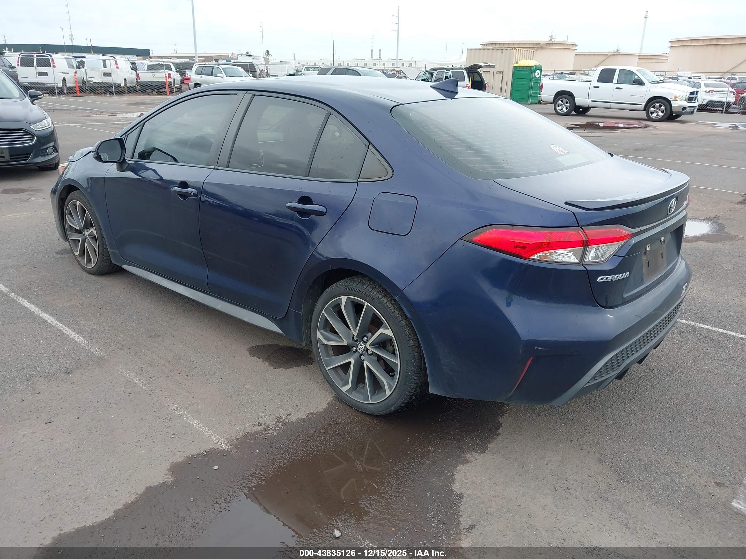 TOYOTA COROLLA image 3