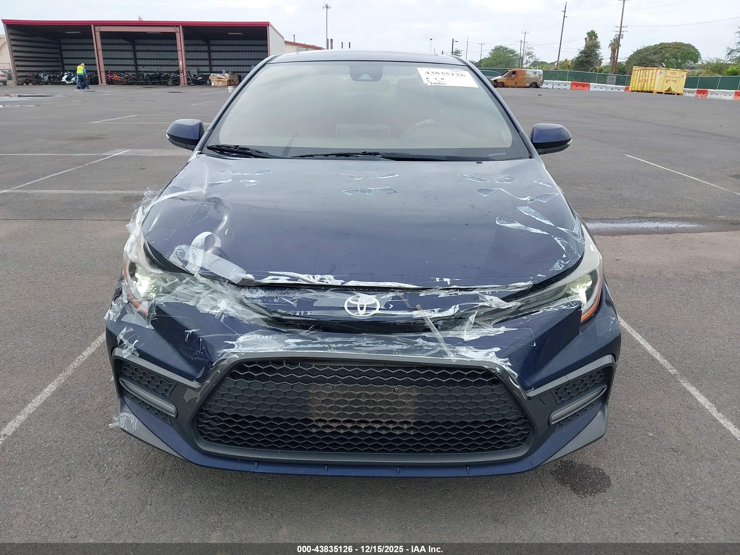 TOYOTA COROLLA image 6