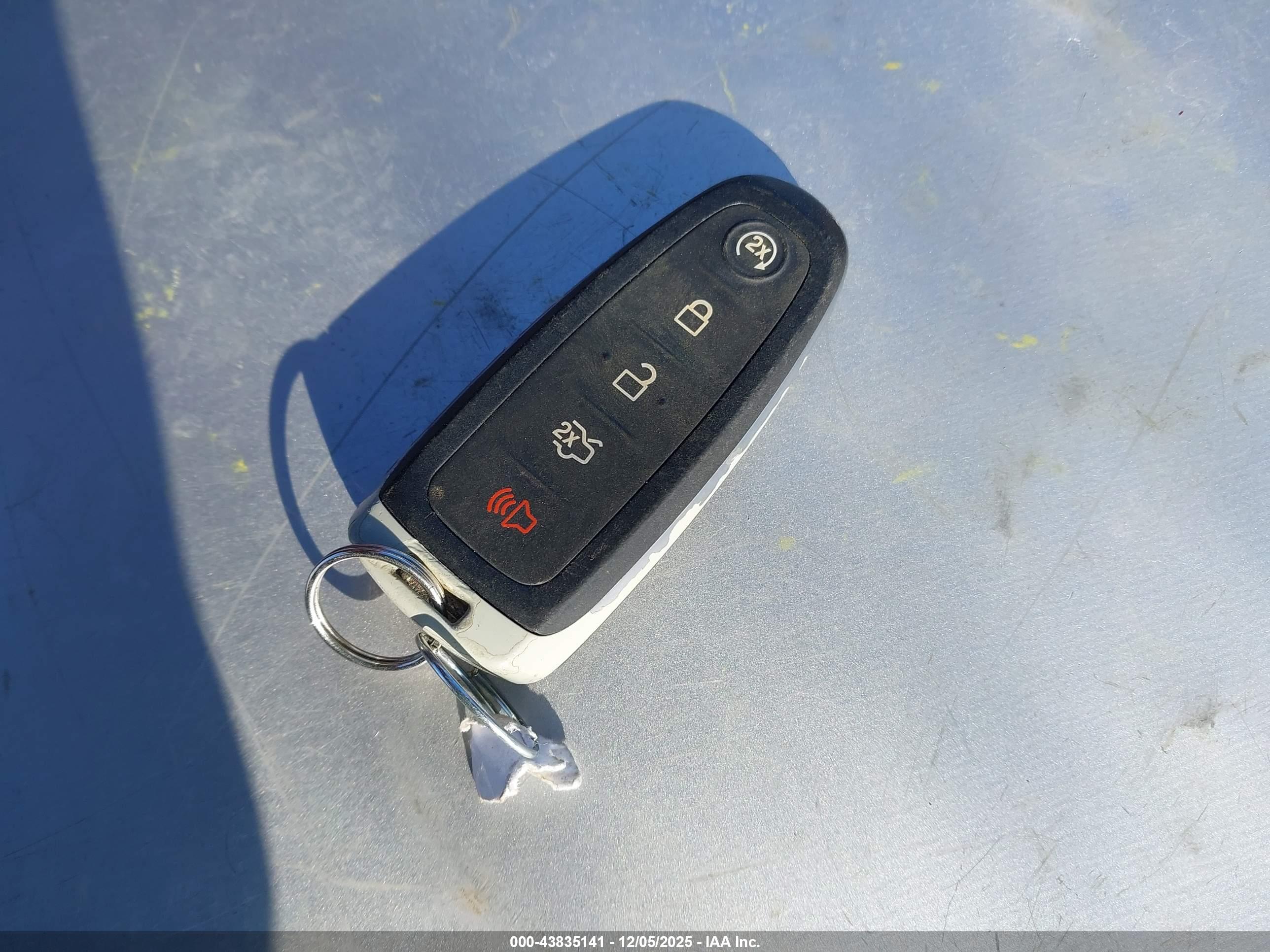 FORD ESCAPE image 11