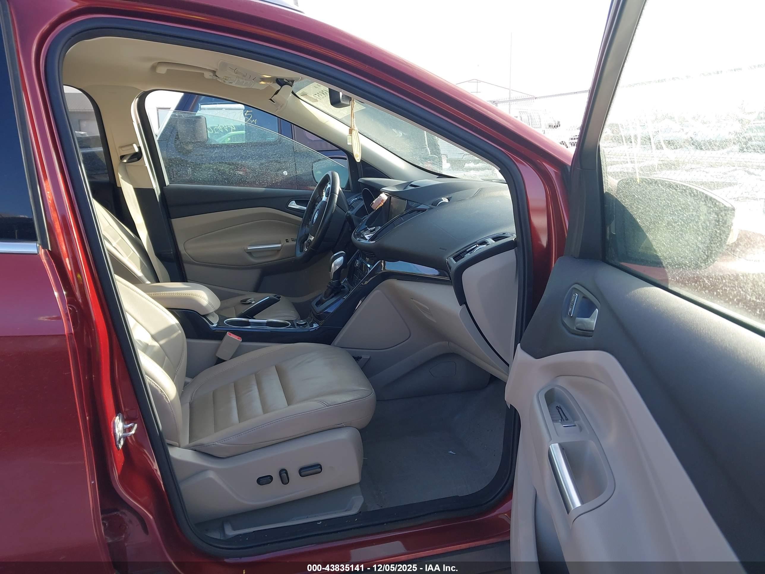 FORD ESCAPE image 5
