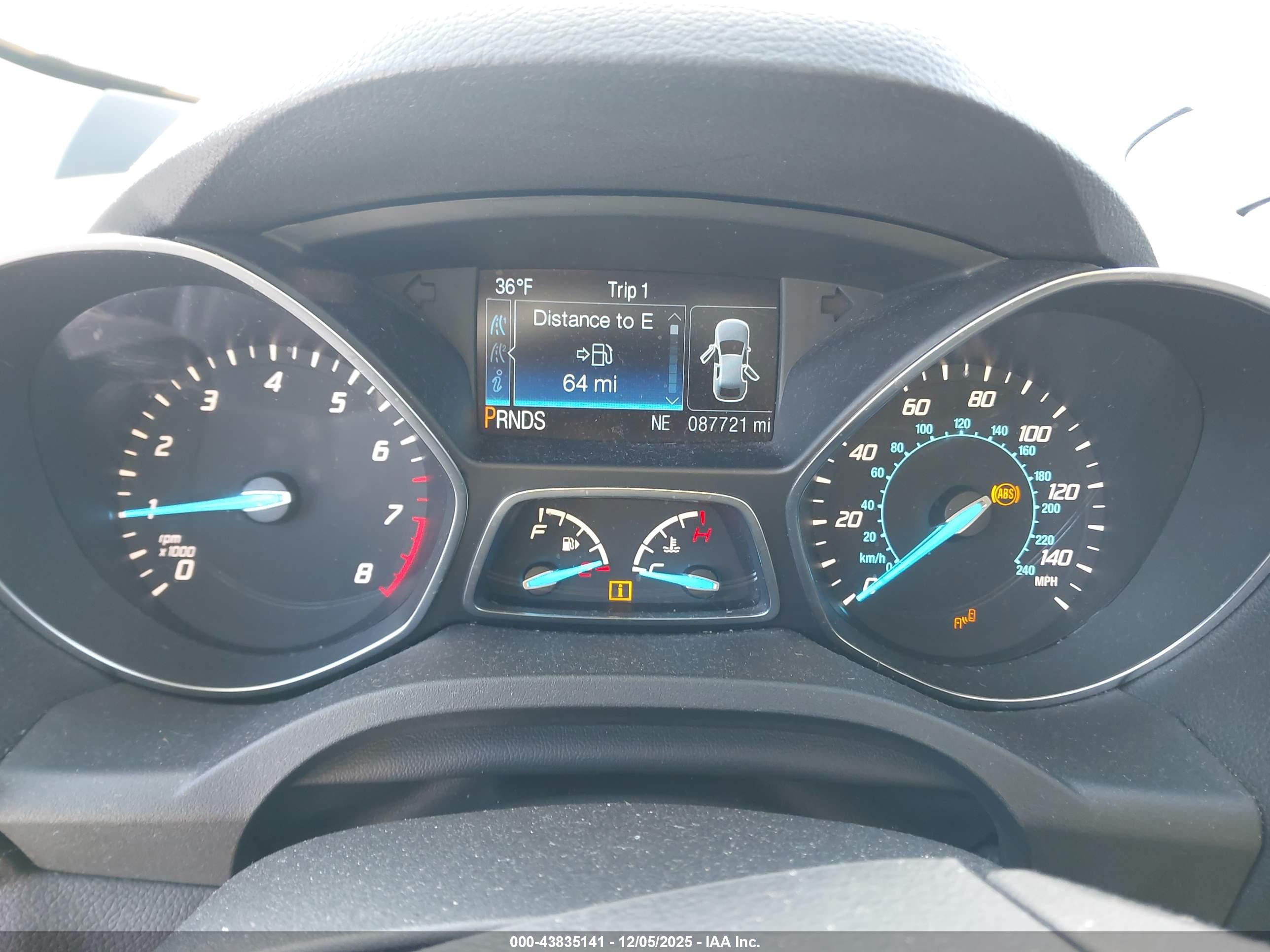 FORD ESCAPE image 7