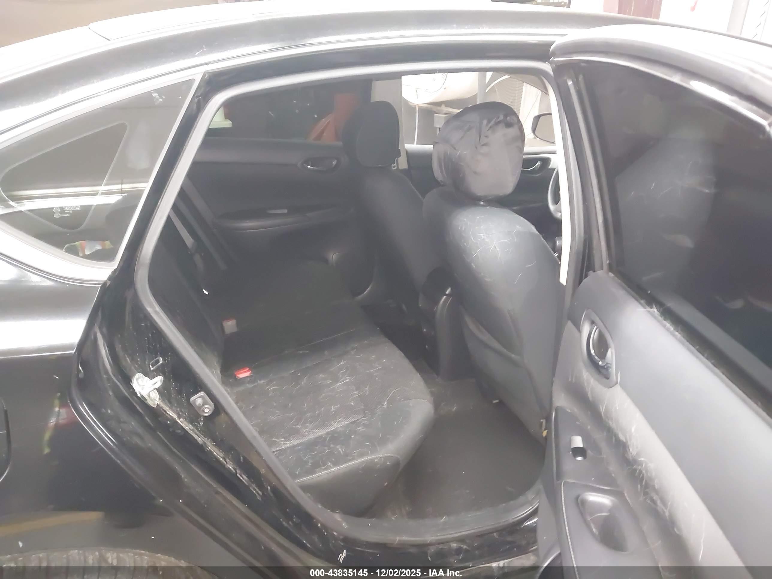 NISSAN SENTRA image 8