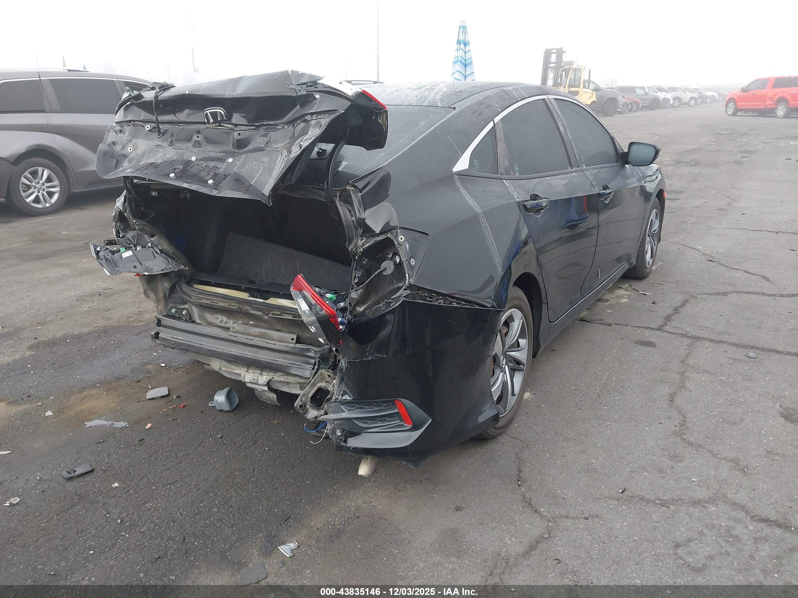 HONDA CIVIC image 4