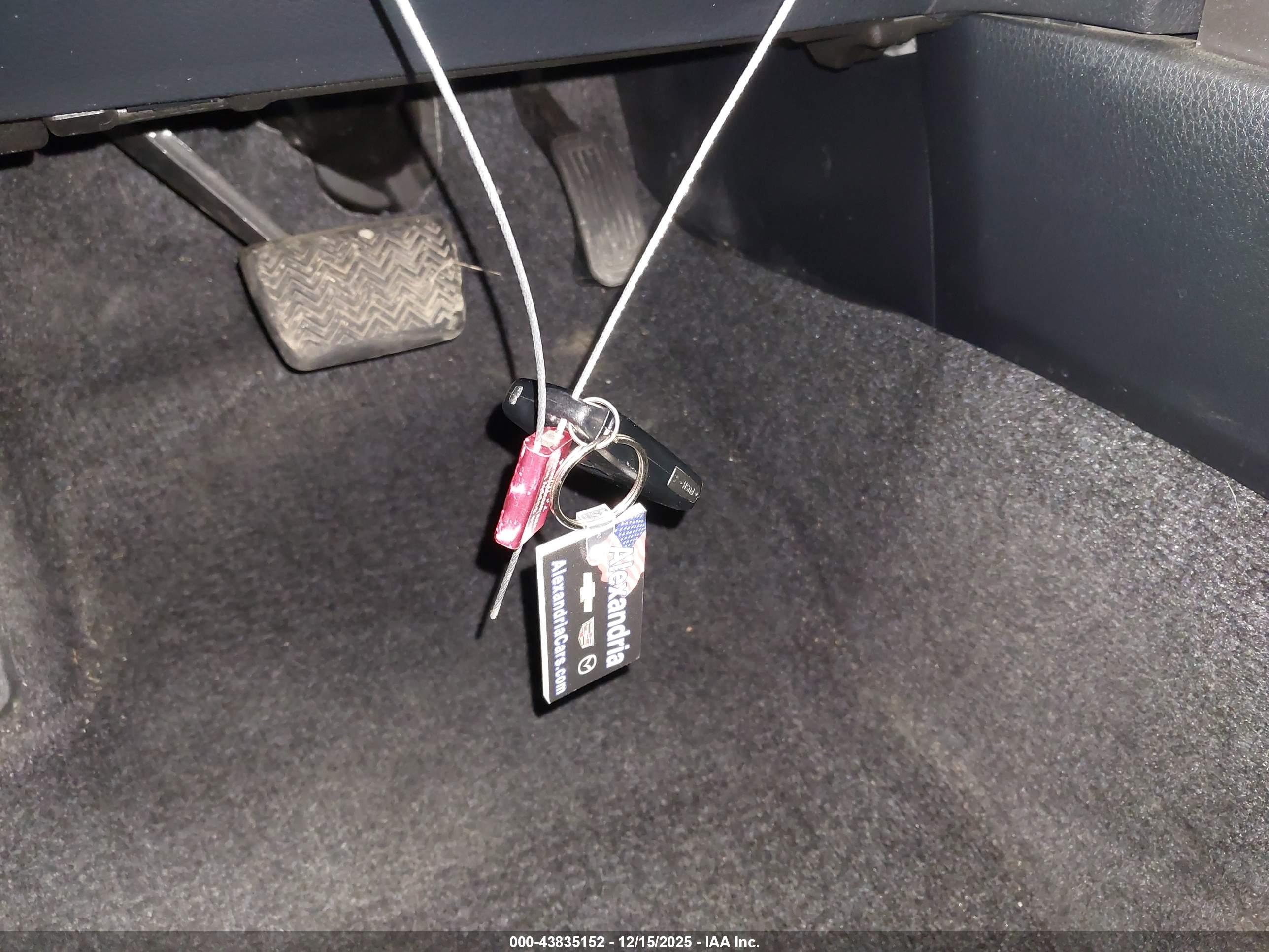 TOYOTA RAV4 image 11