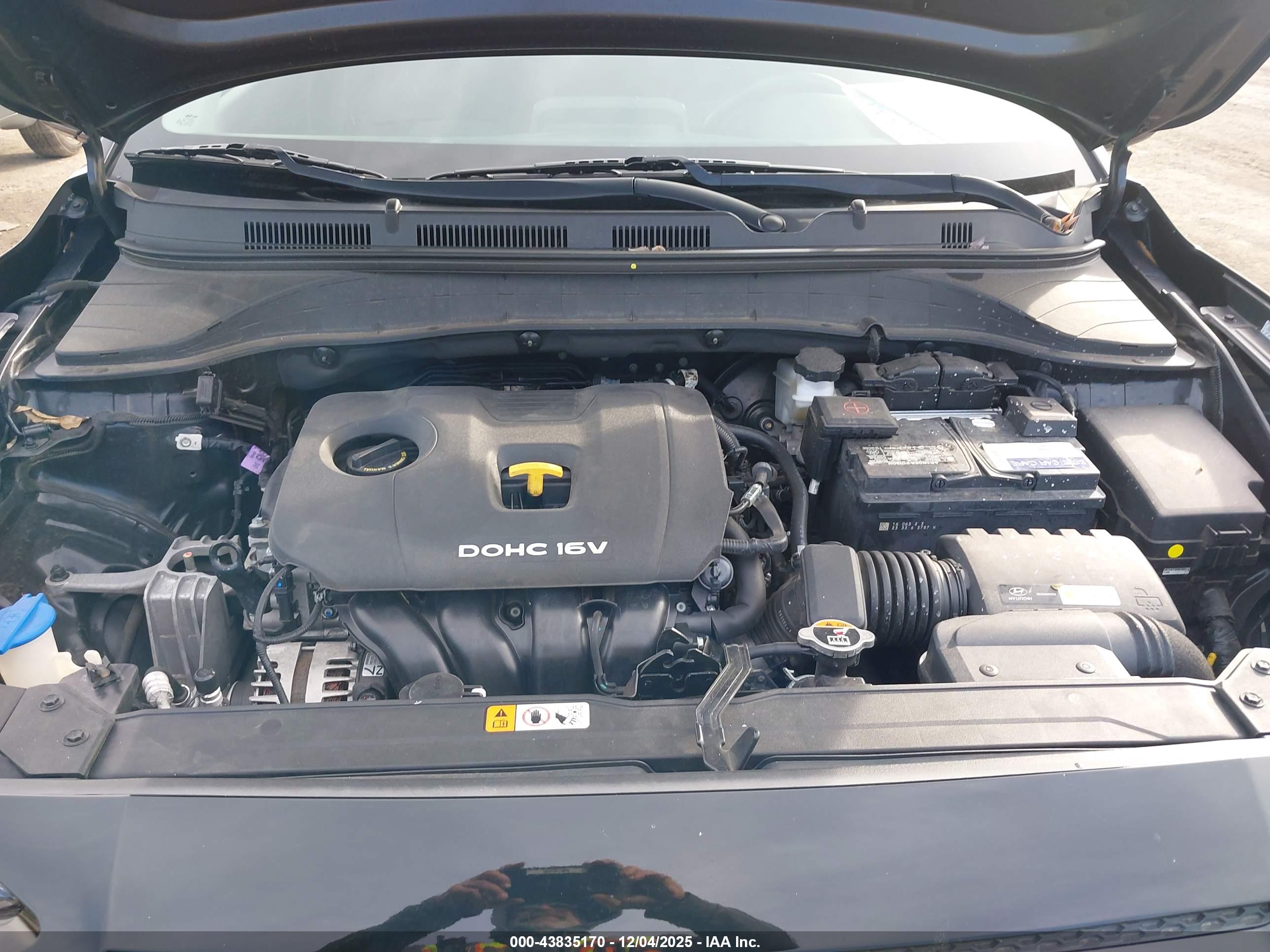 HYUNDAI KONA image 10