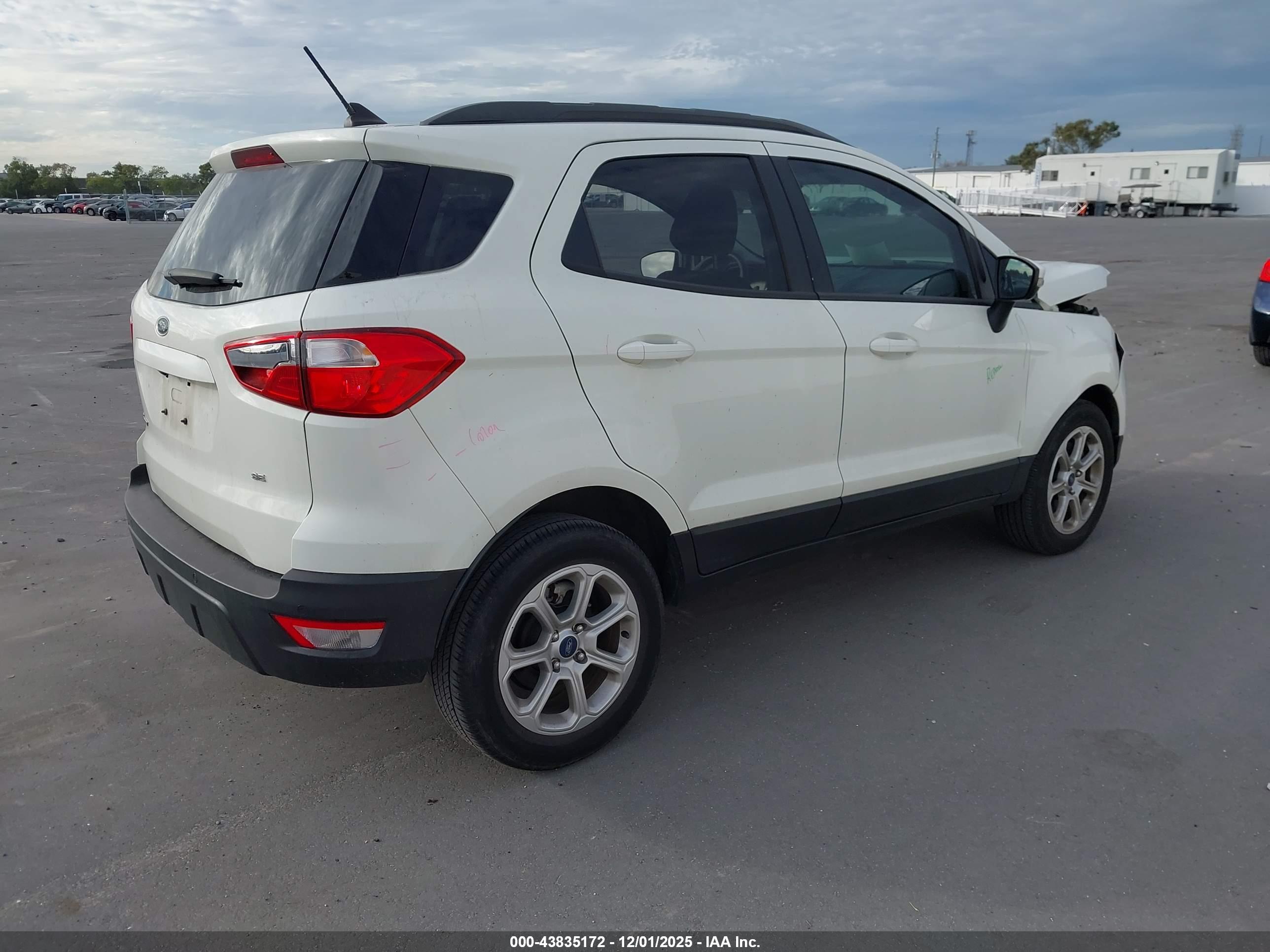 FORD ECOSPORT image 4