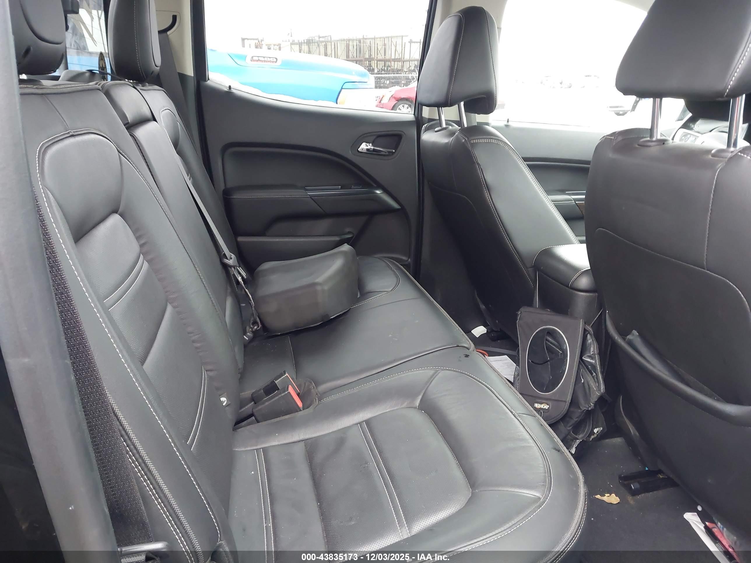 GMC CANYON image 8