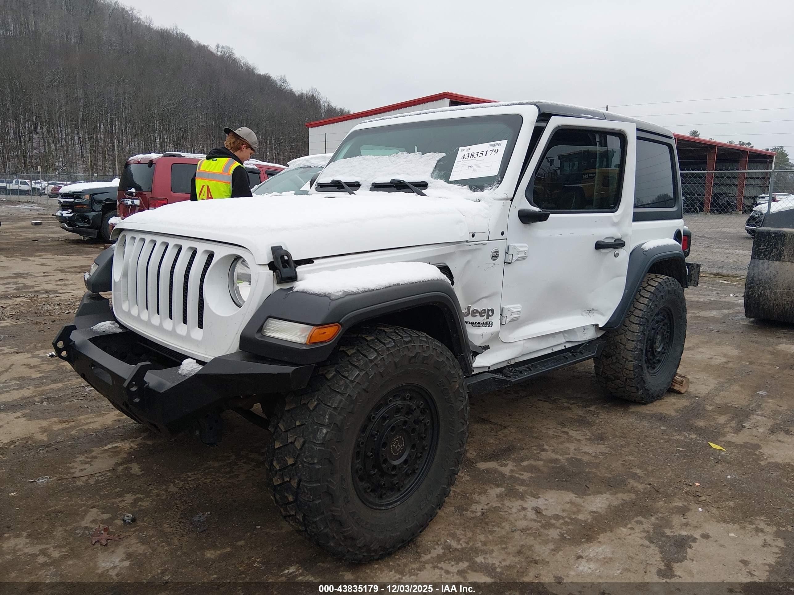 JEEP WRANGLER image 2