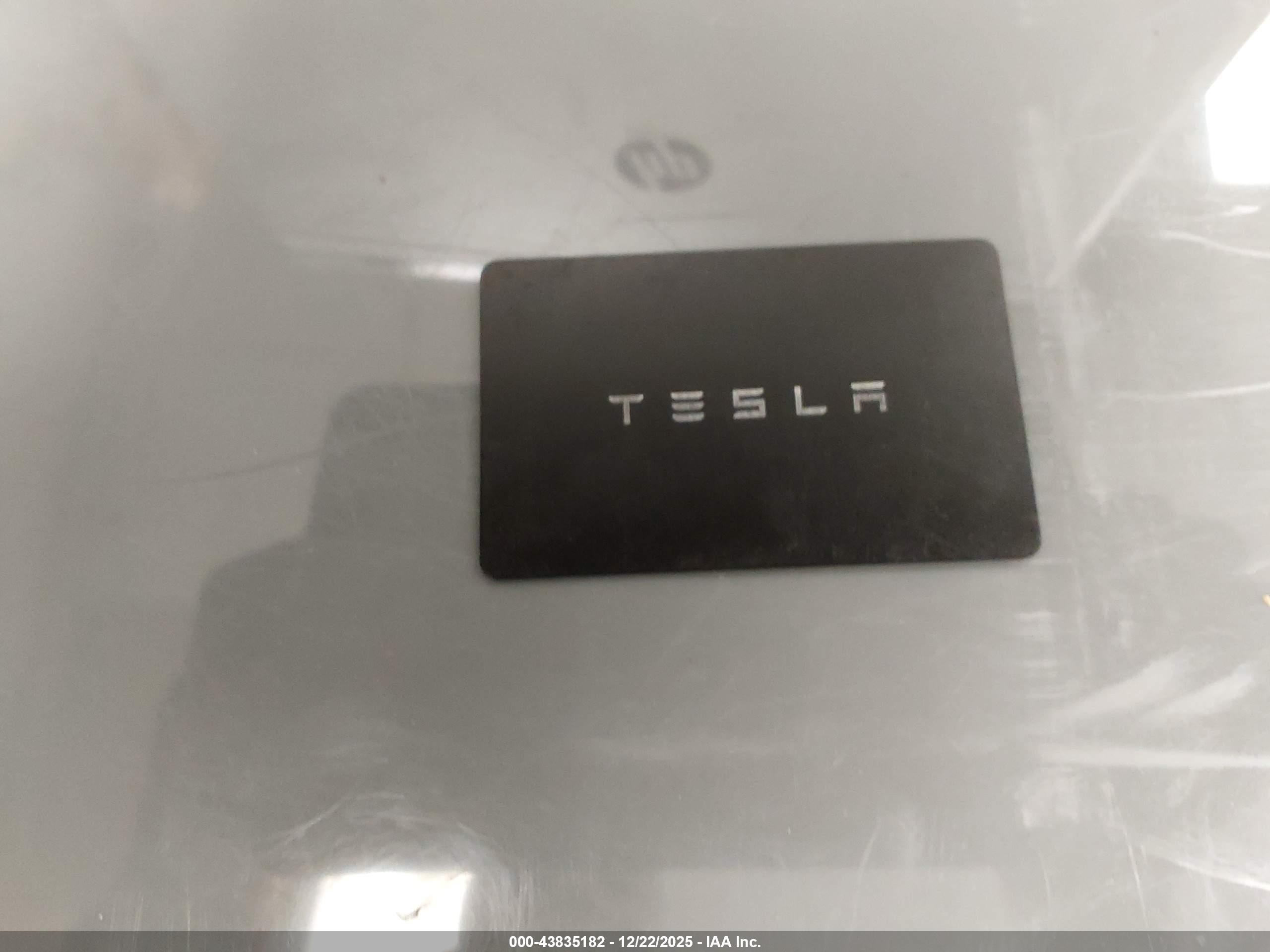 TESLA MODEL image 11