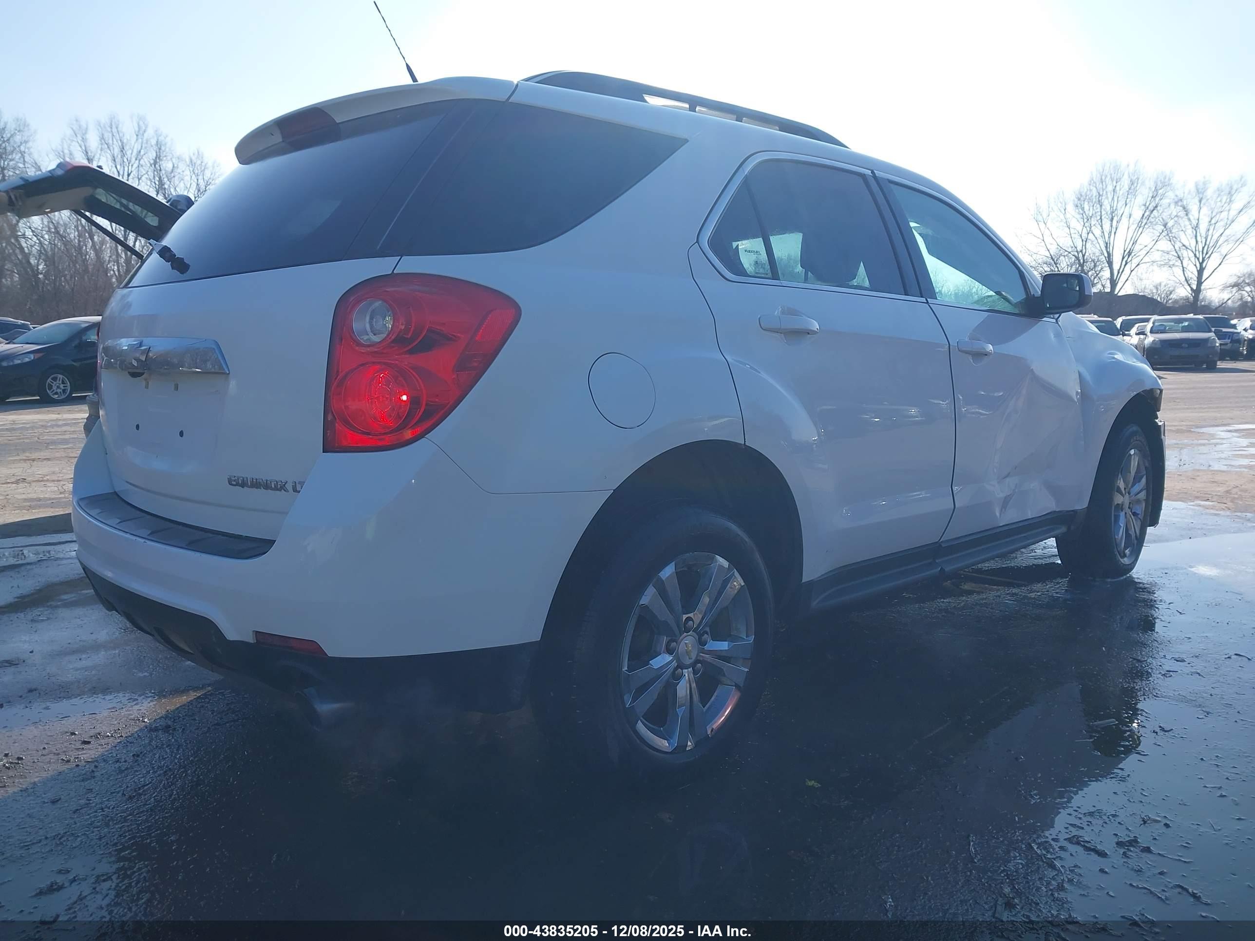 CHEVROLET EQUINOX image 4