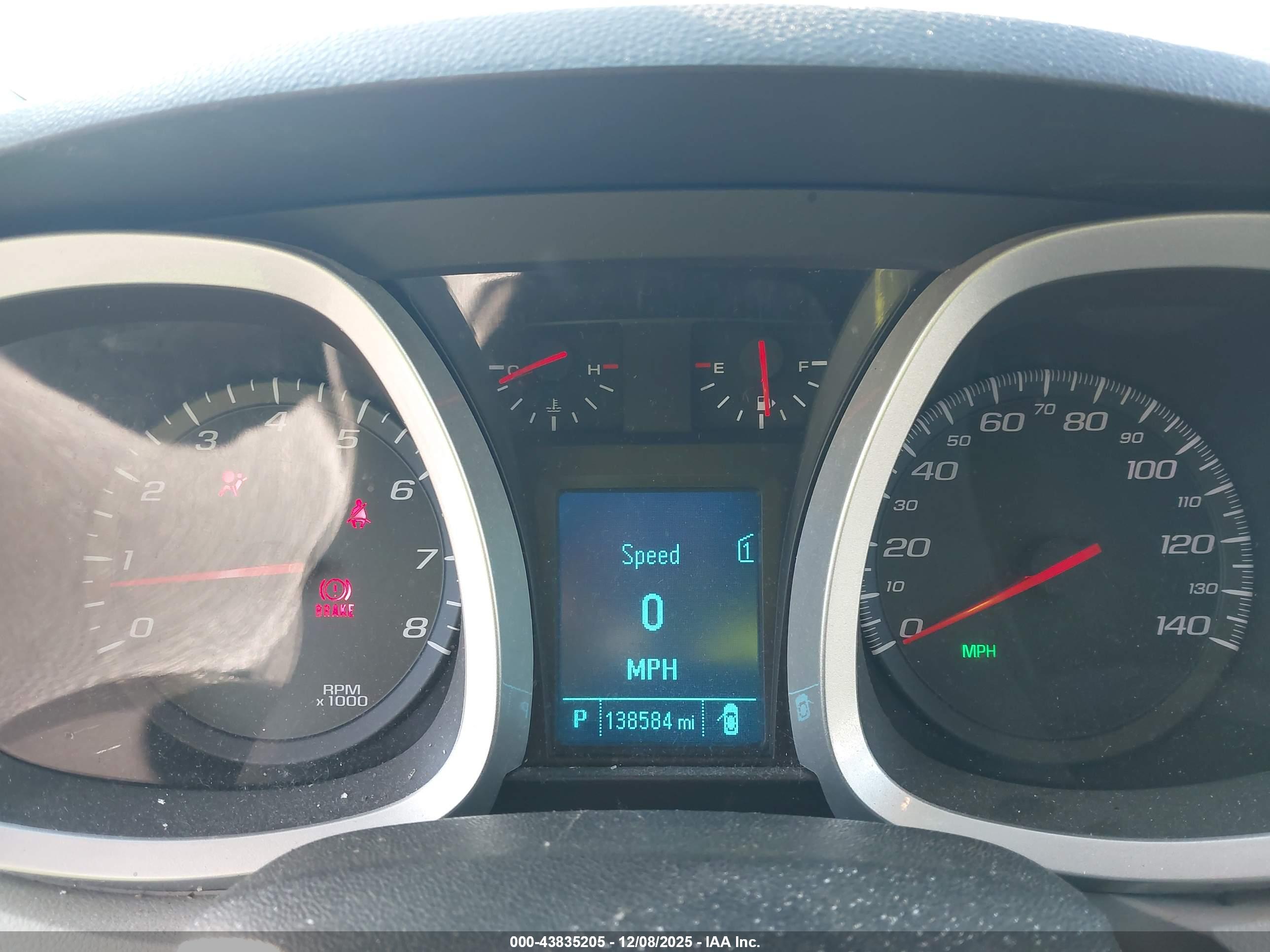 CHEVROLET EQUINOX image 7