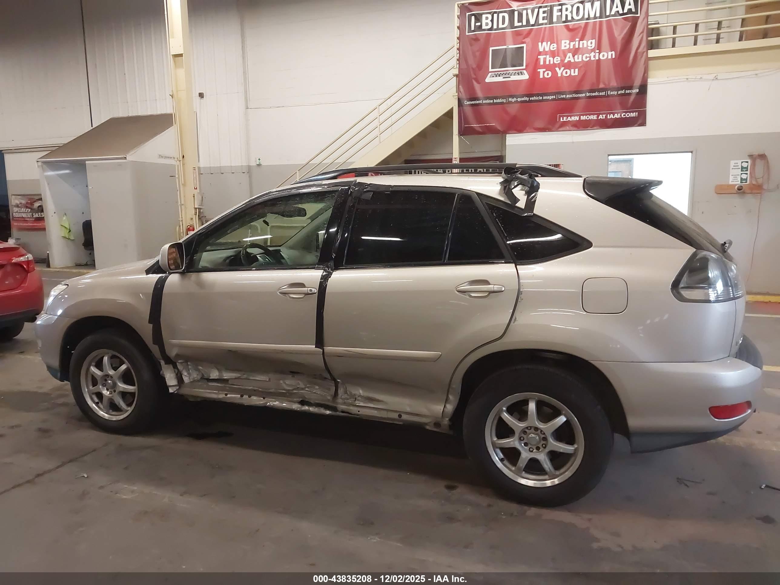 LEXUS RX image 6