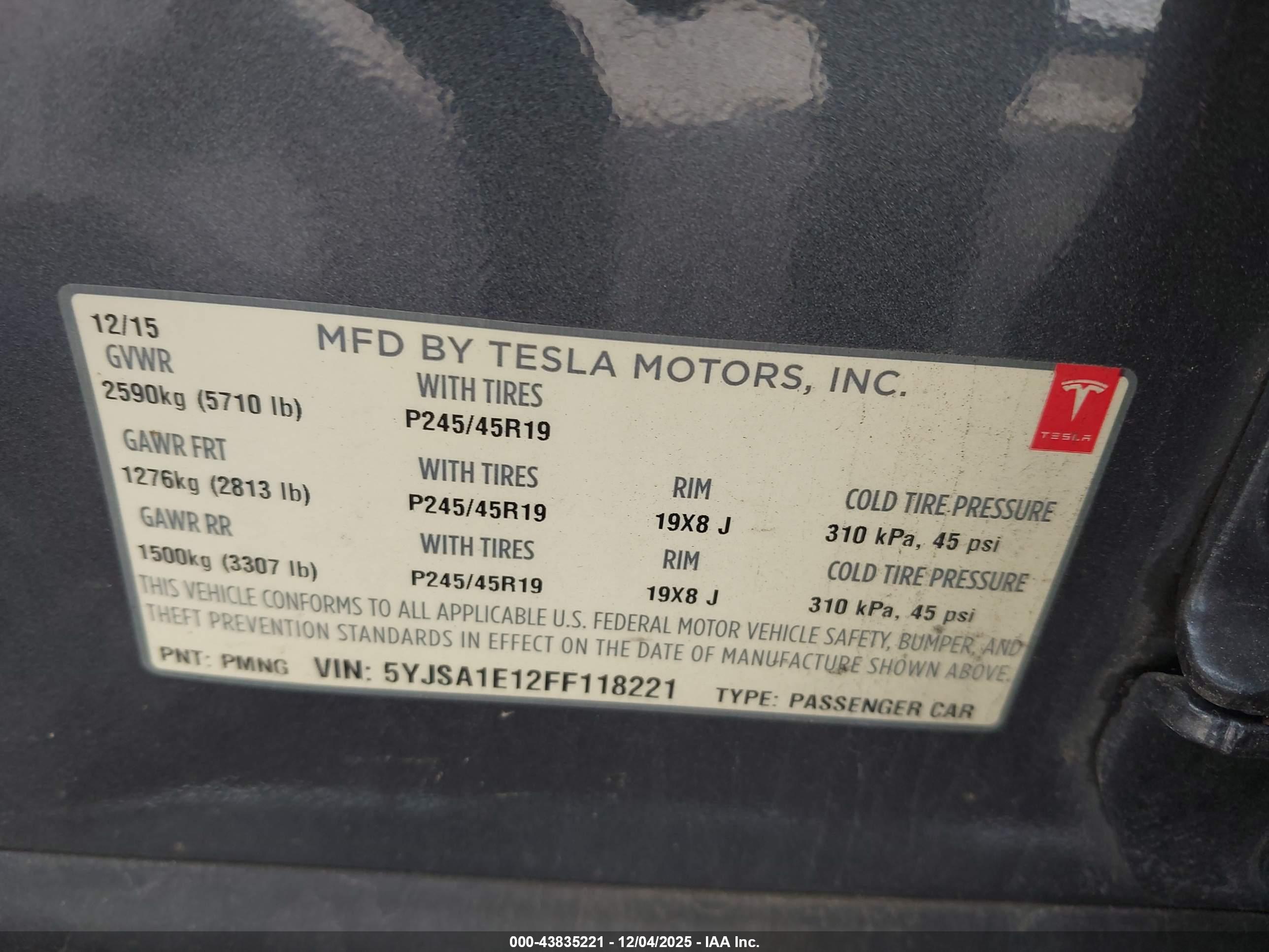 TESLA MODEL image 9
