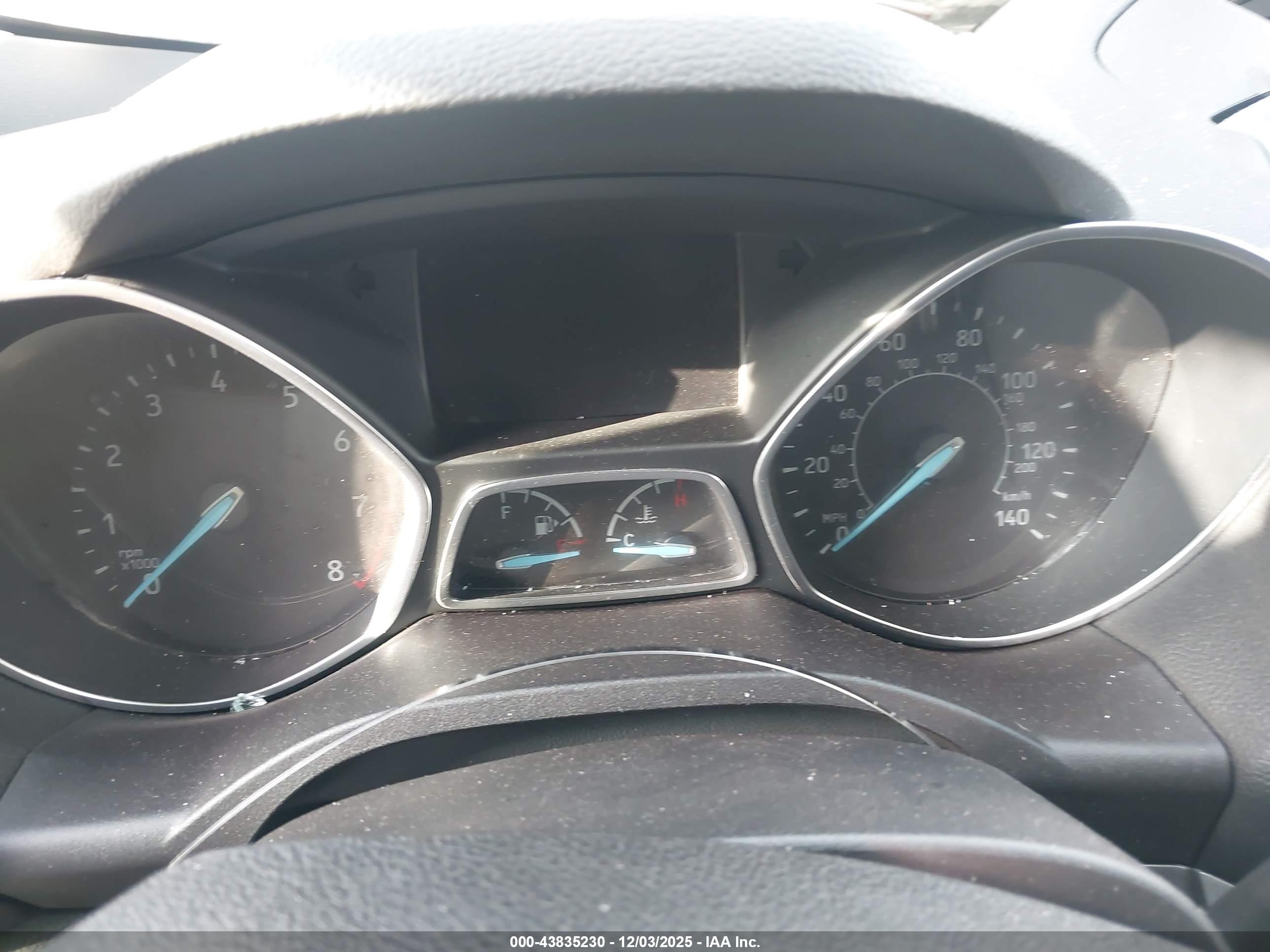 FORD ESCAPE image 7