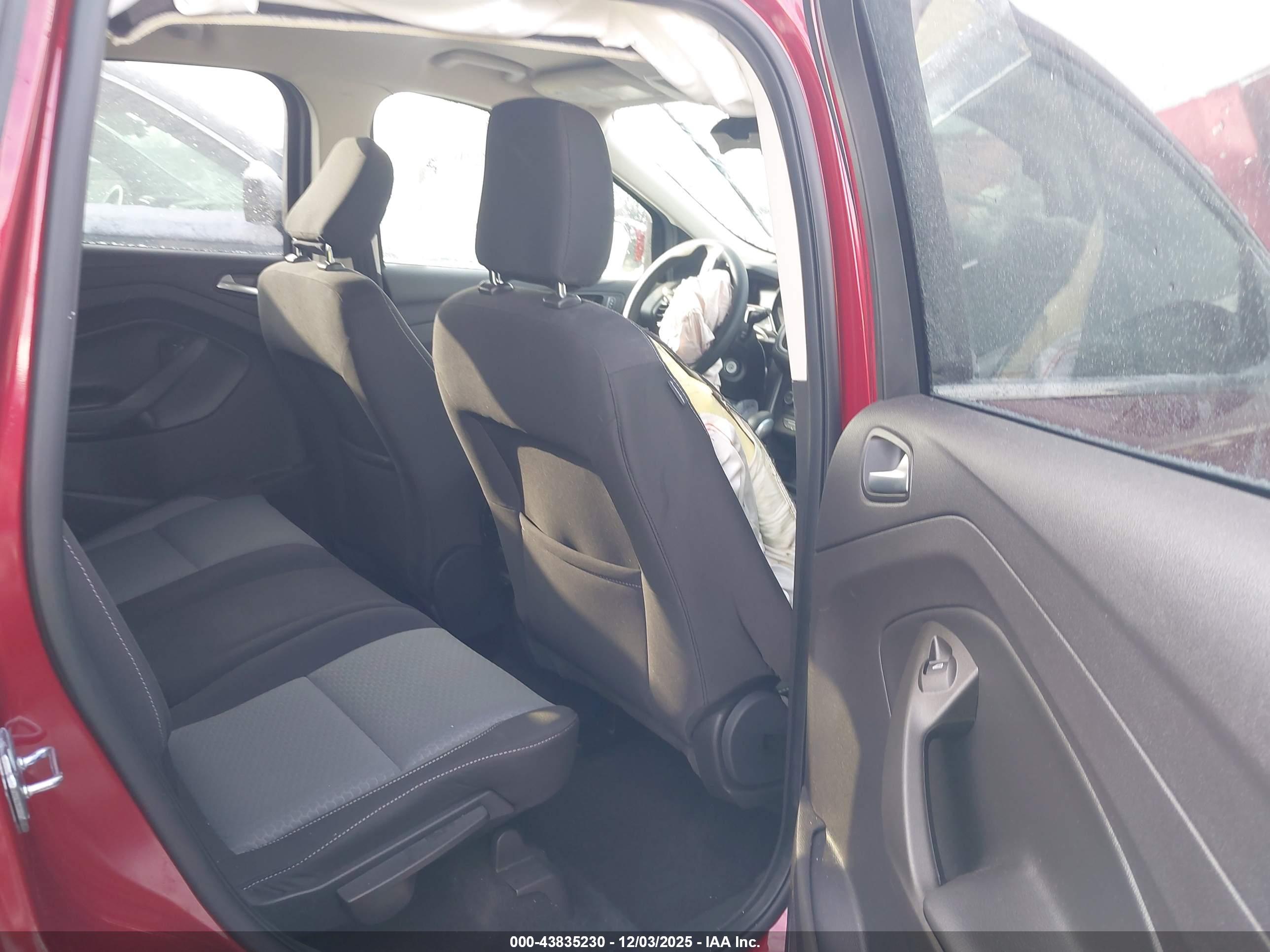 FORD ESCAPE image 8