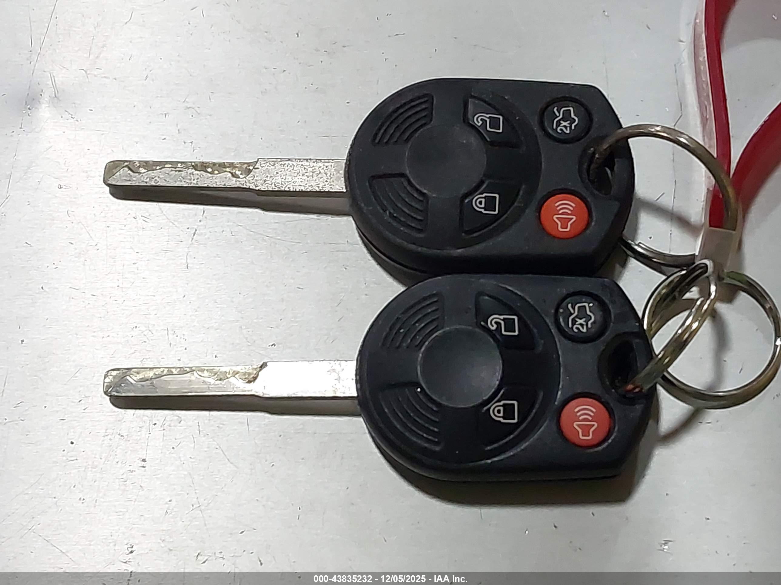 FORD ESCAPE image 11