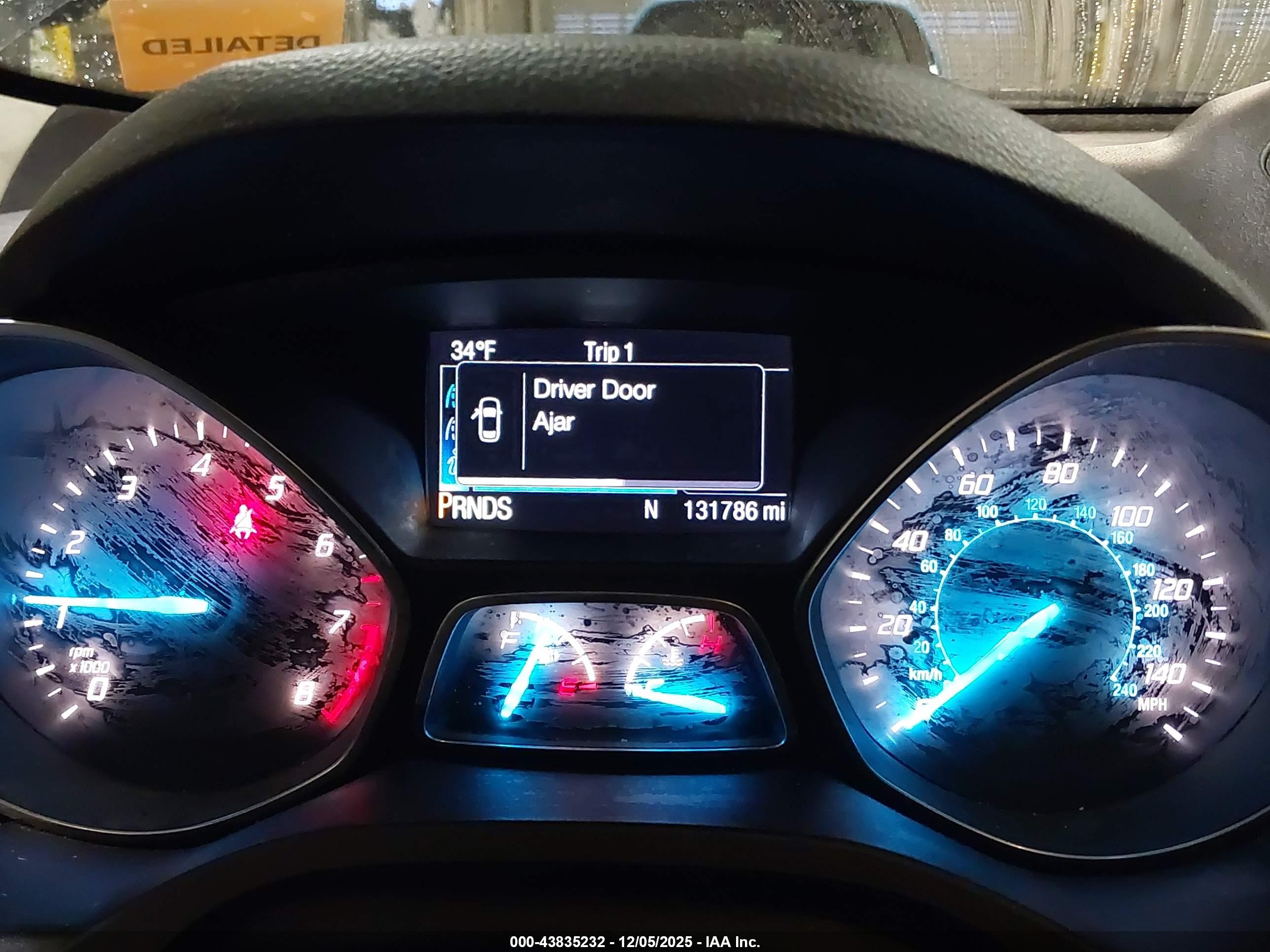 FORD ESCAPE image 7