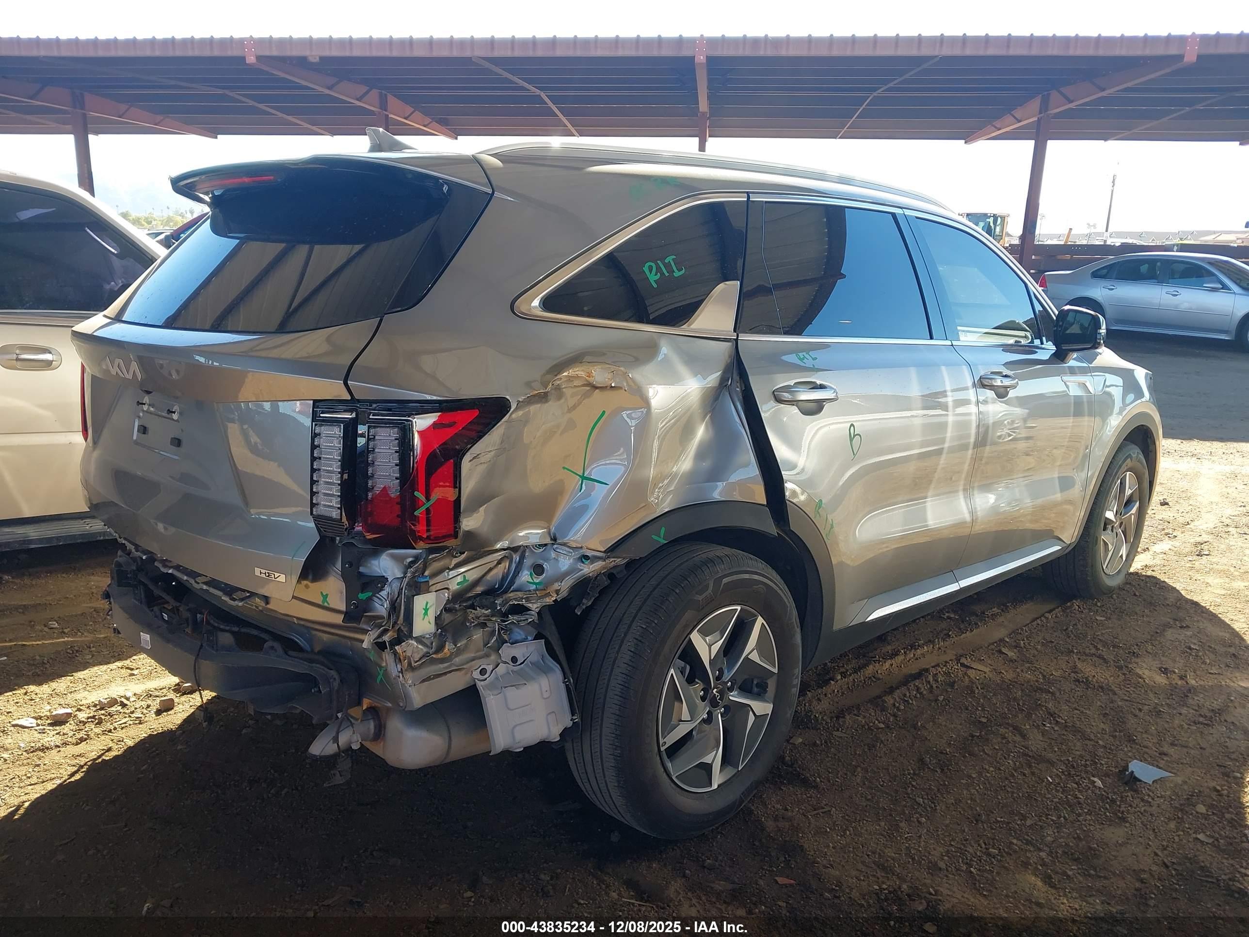 KIA SORENTO image 4