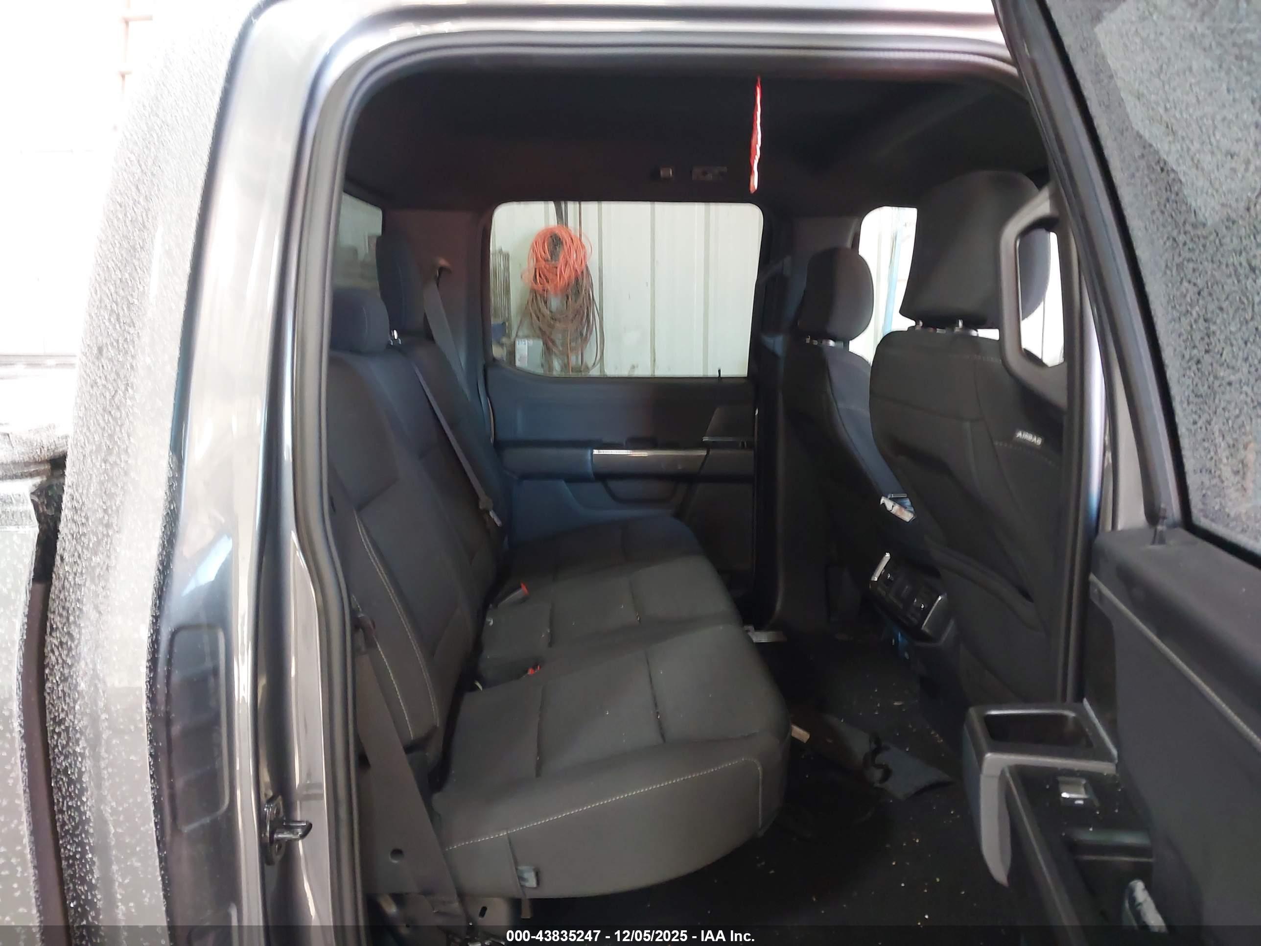FORD F-150 image 8