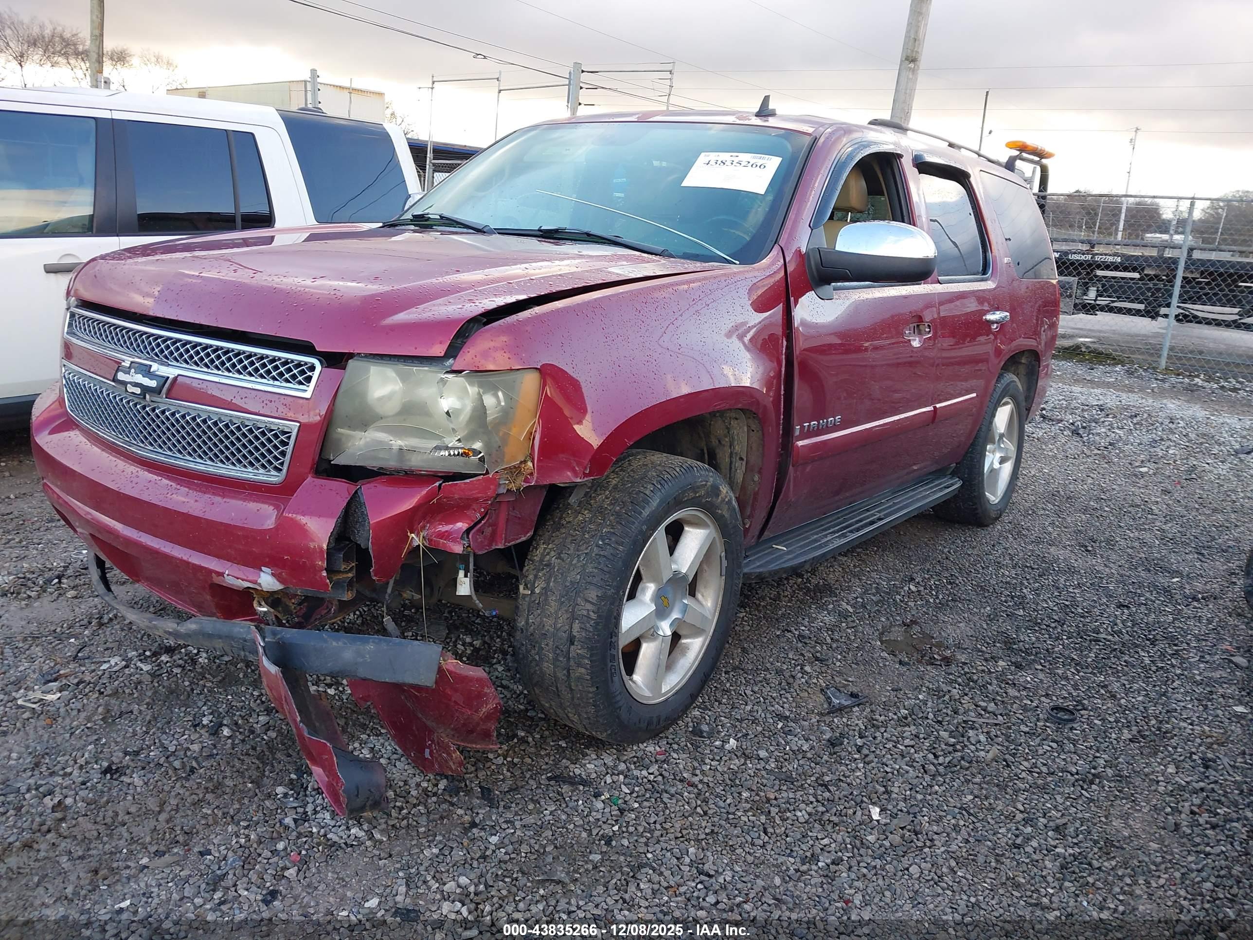 CHEVROLET TAHOE image 2