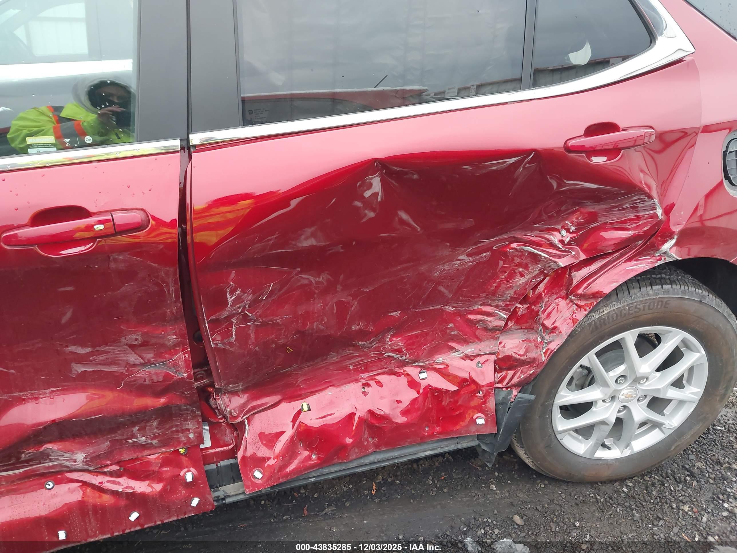 CHEVROLET EQUINOX image 6