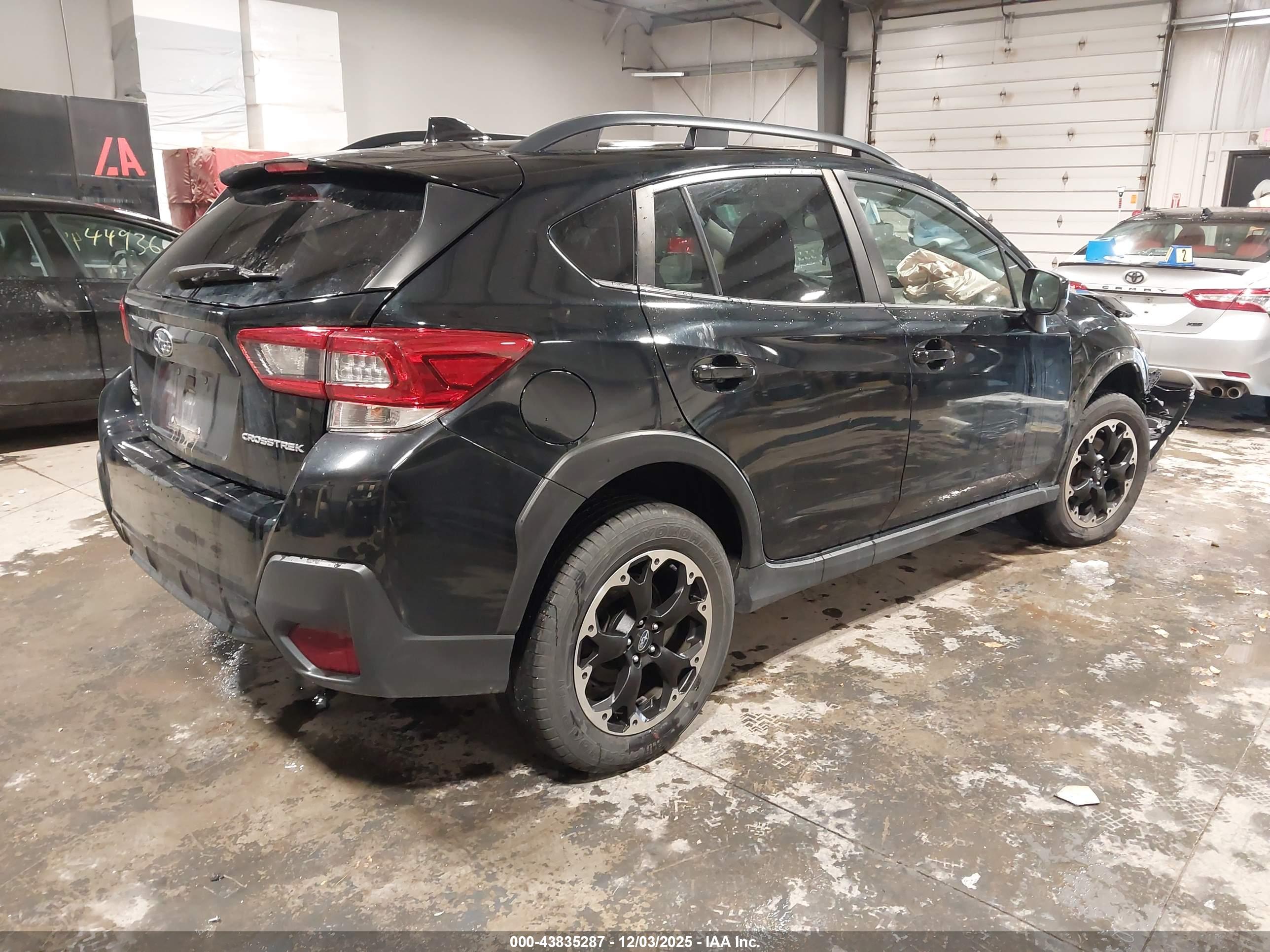 SUBARU CROSSTREK image 4