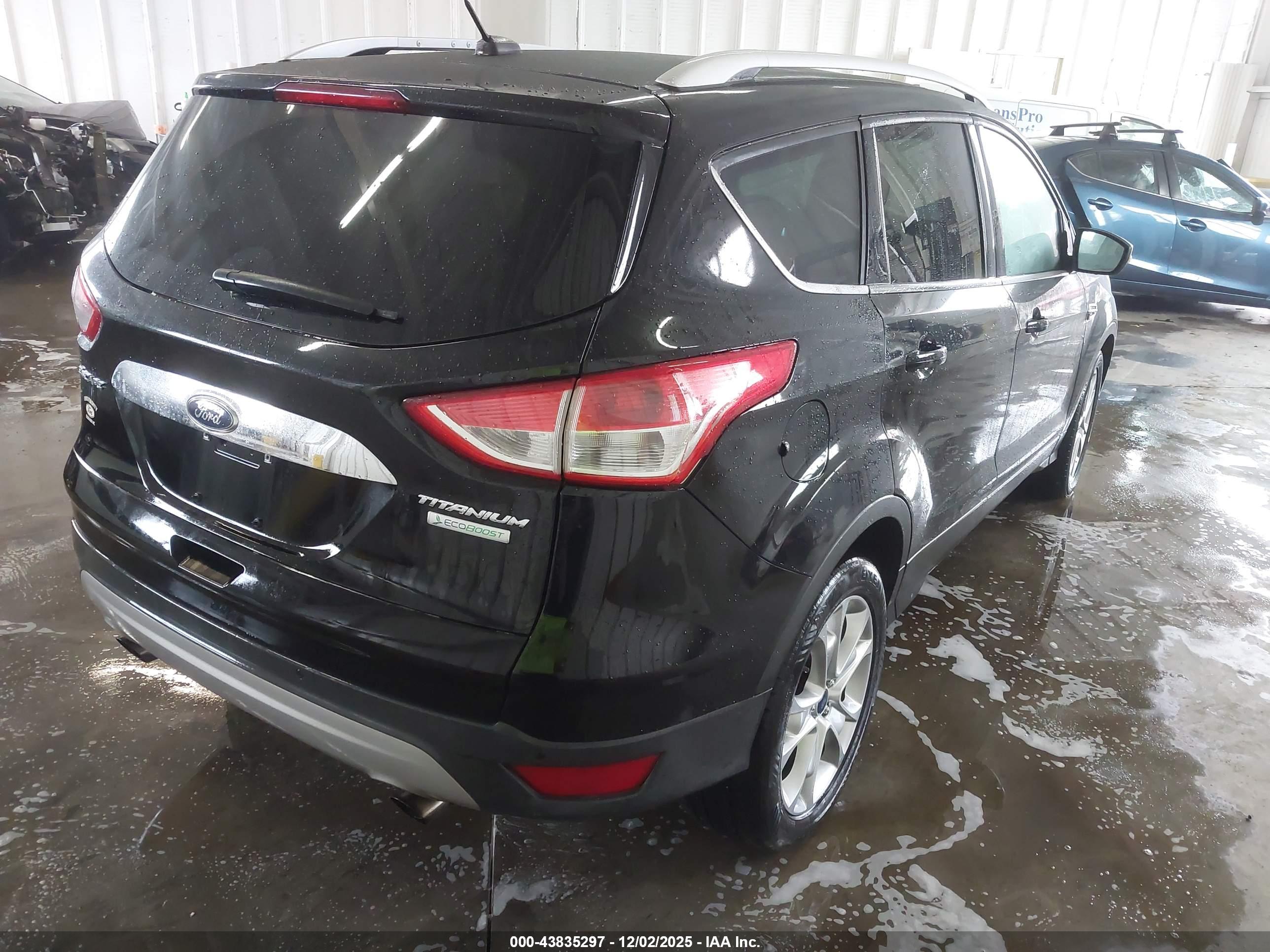 FORD ESCAPE image 4