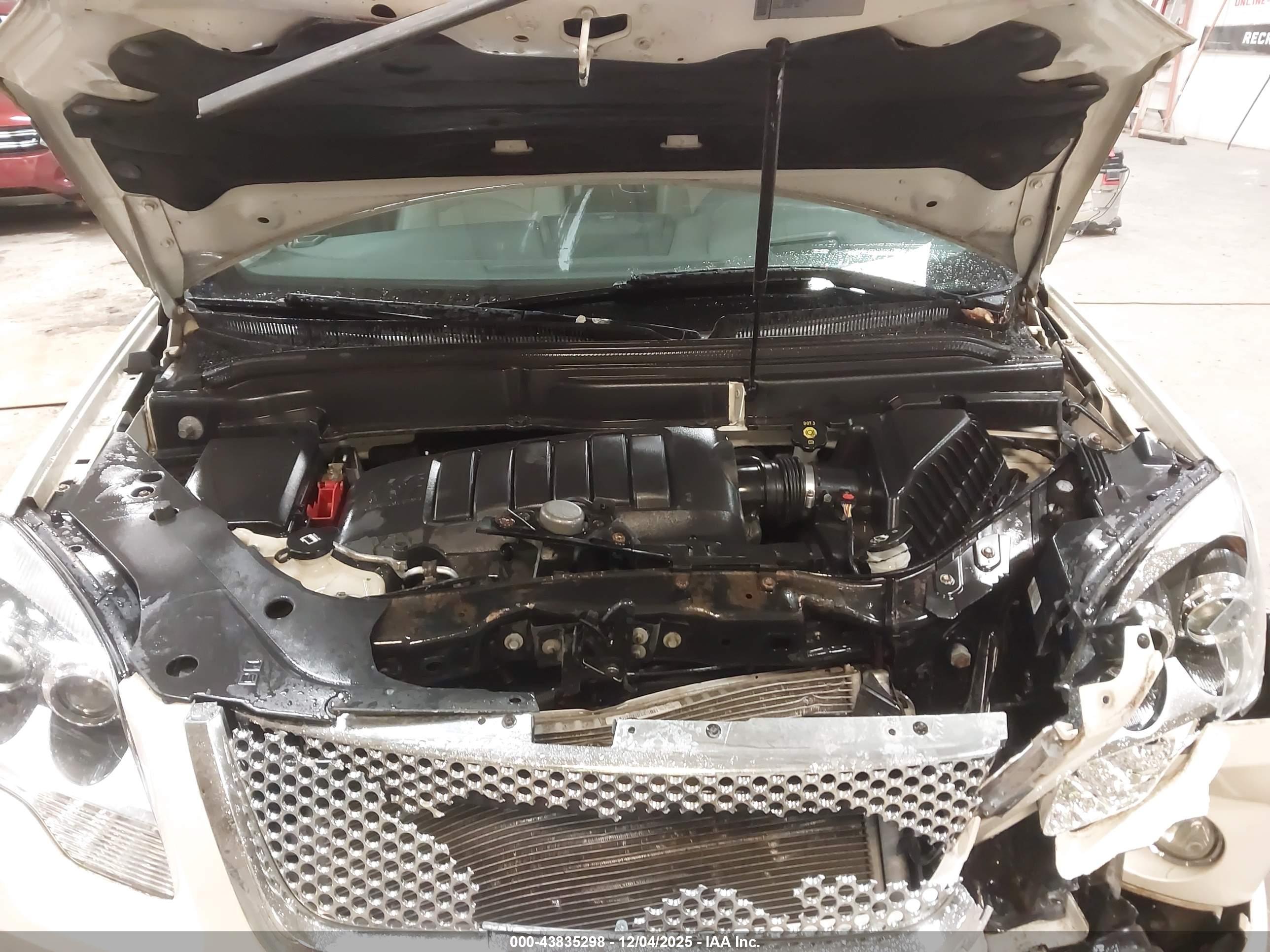 GMC ACADIA image 10