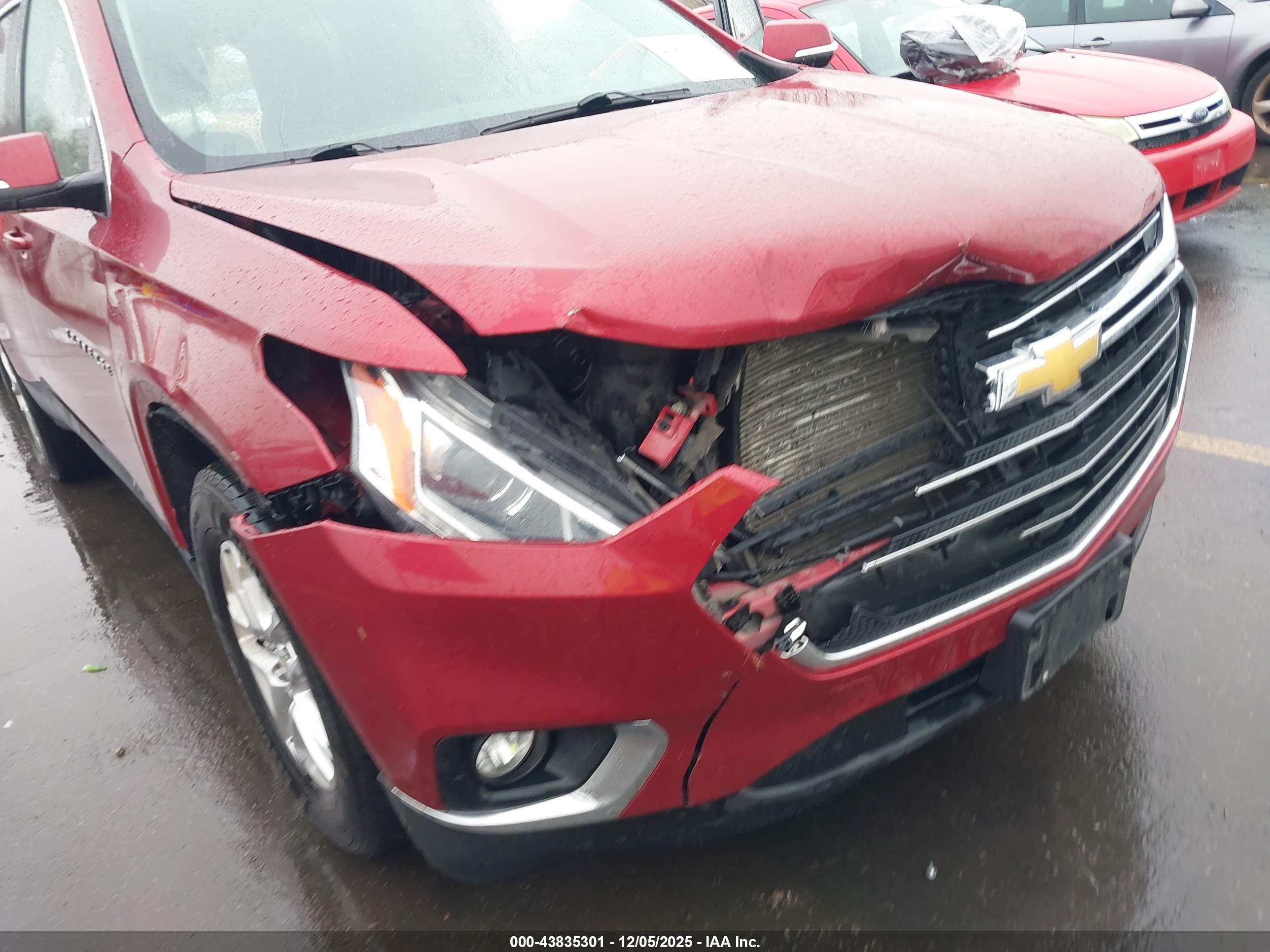 CHEVROLET TRAVERSE image 6