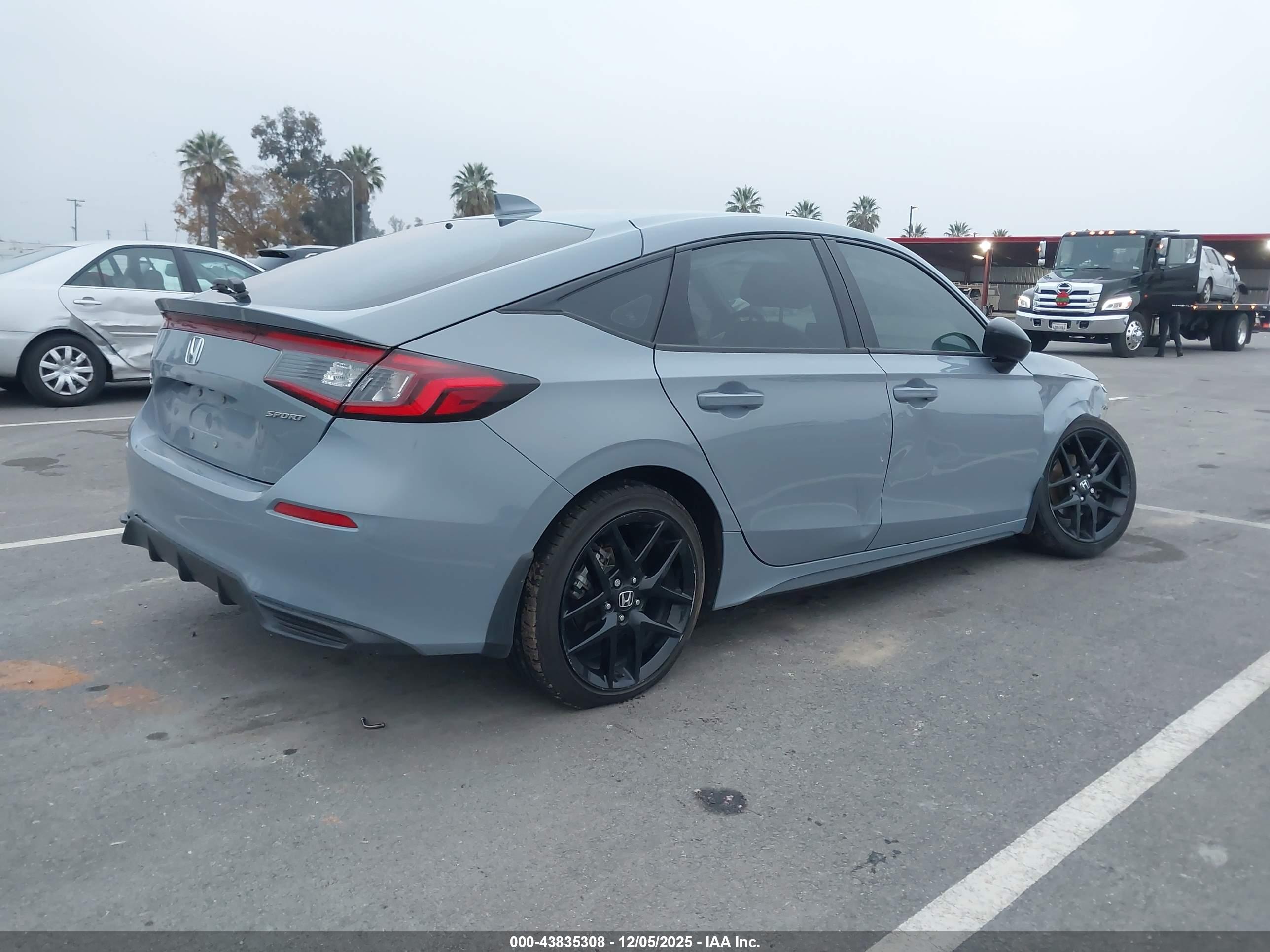 HONDA CIVIC image 4