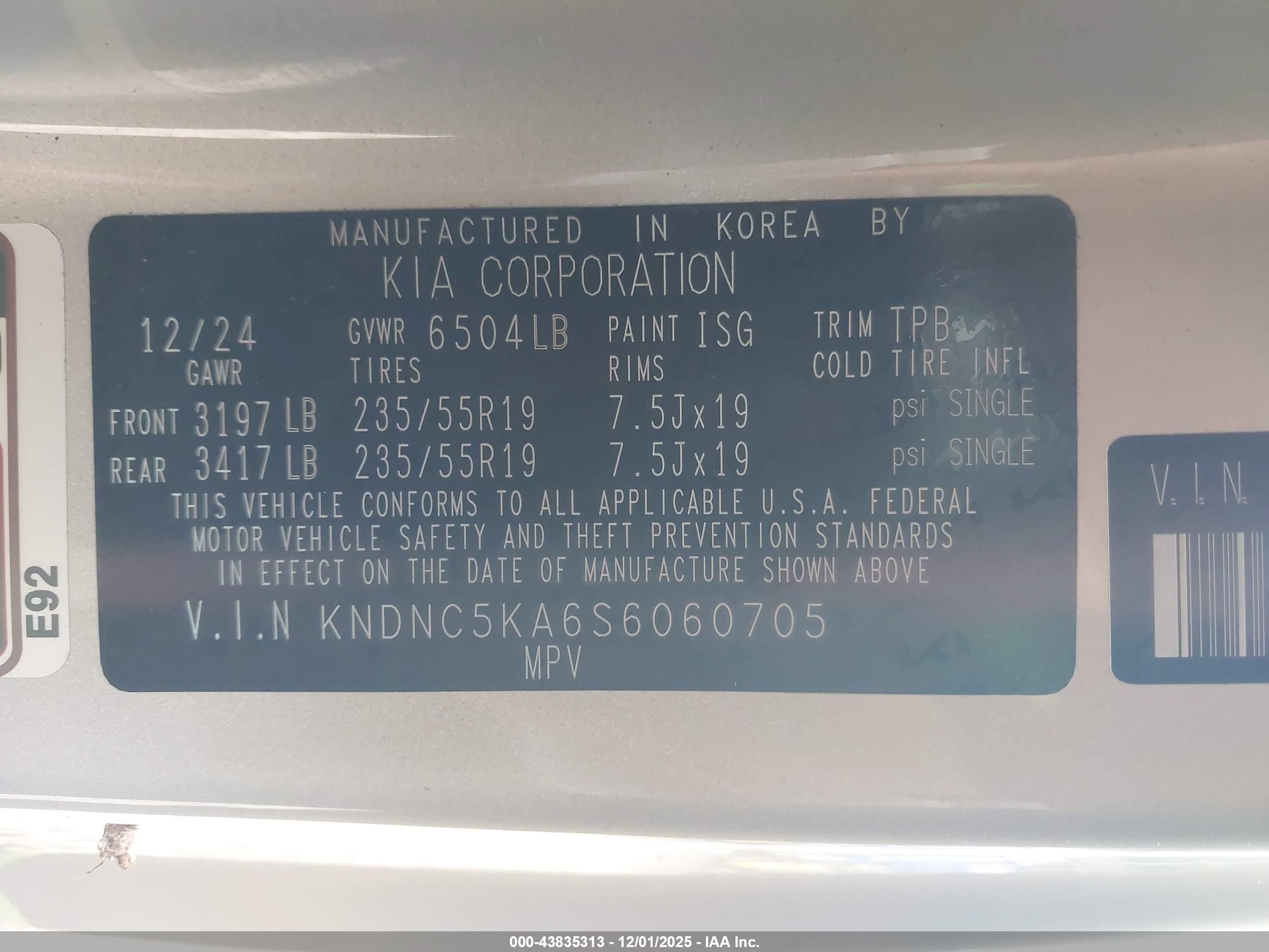 KIA CARNIVAL image 9