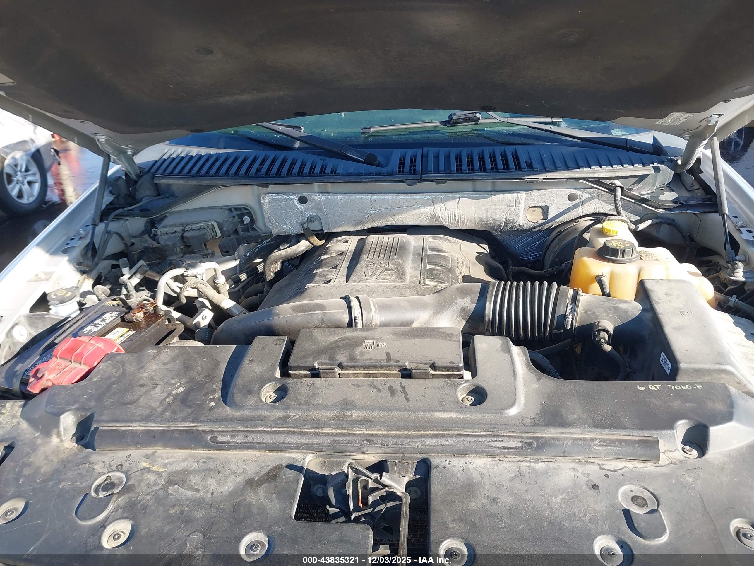 FORD EXPEDITION image 10