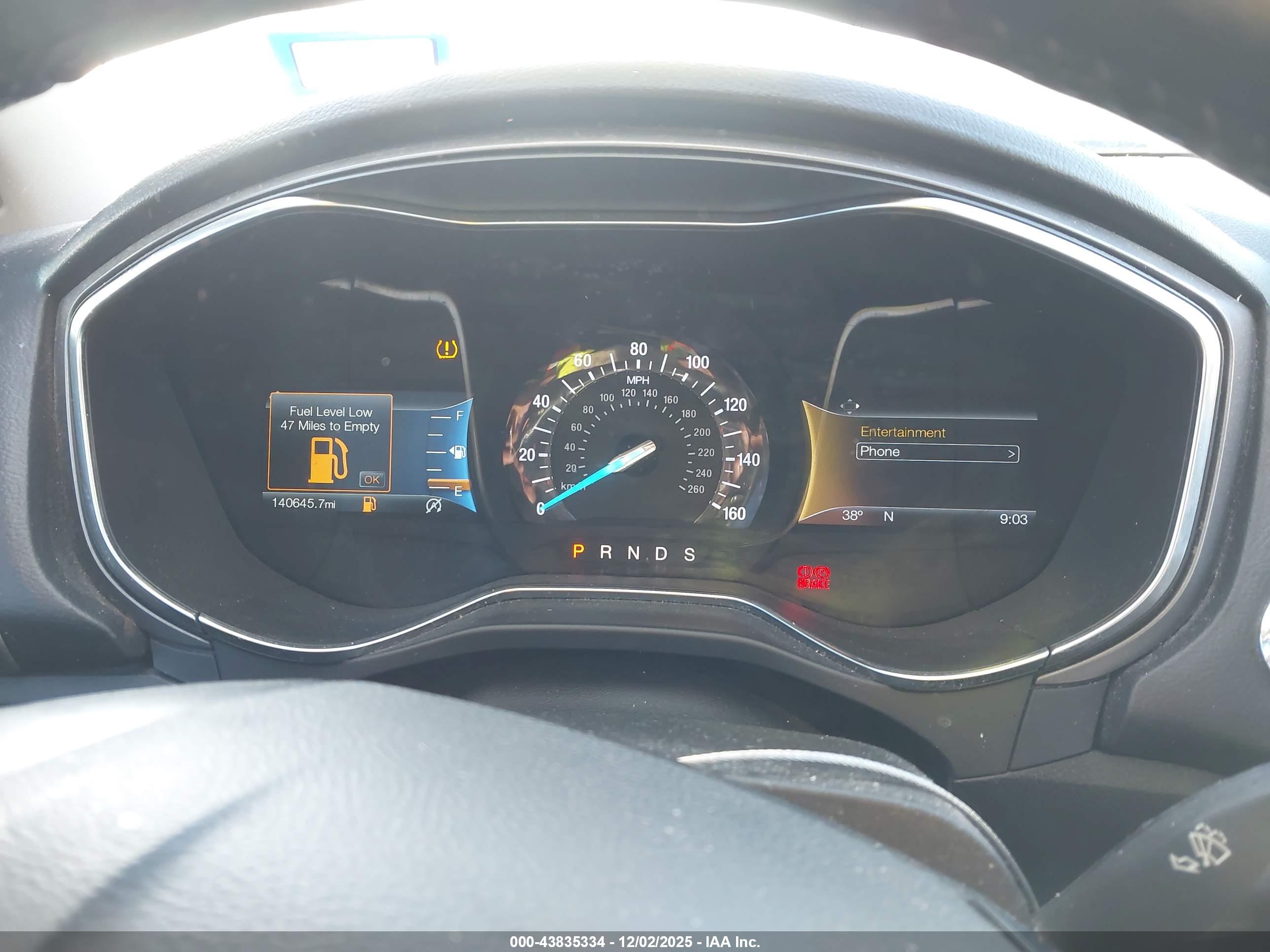 FORD FUSION image 7