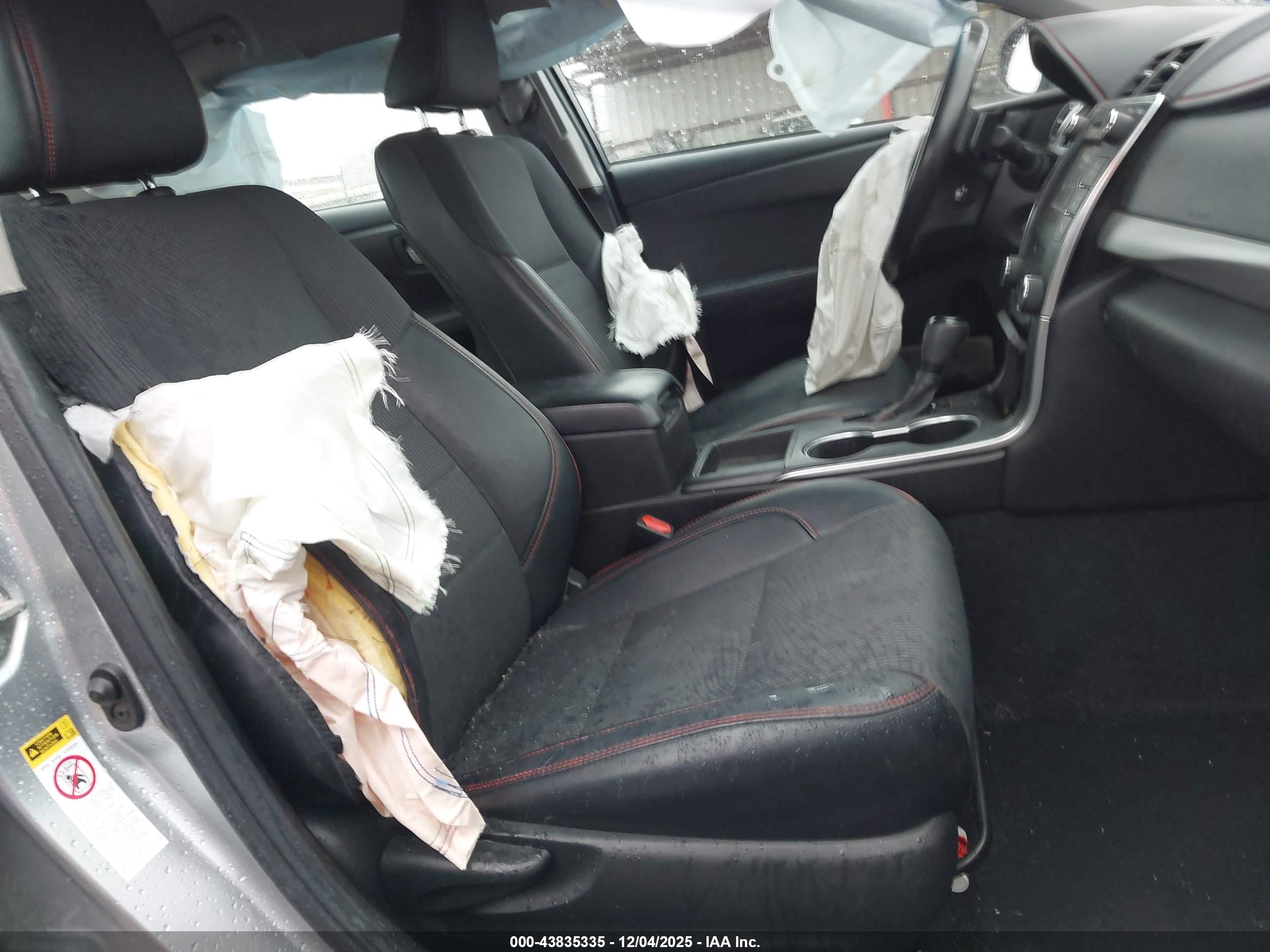 TOYOTA CAMRY image 5