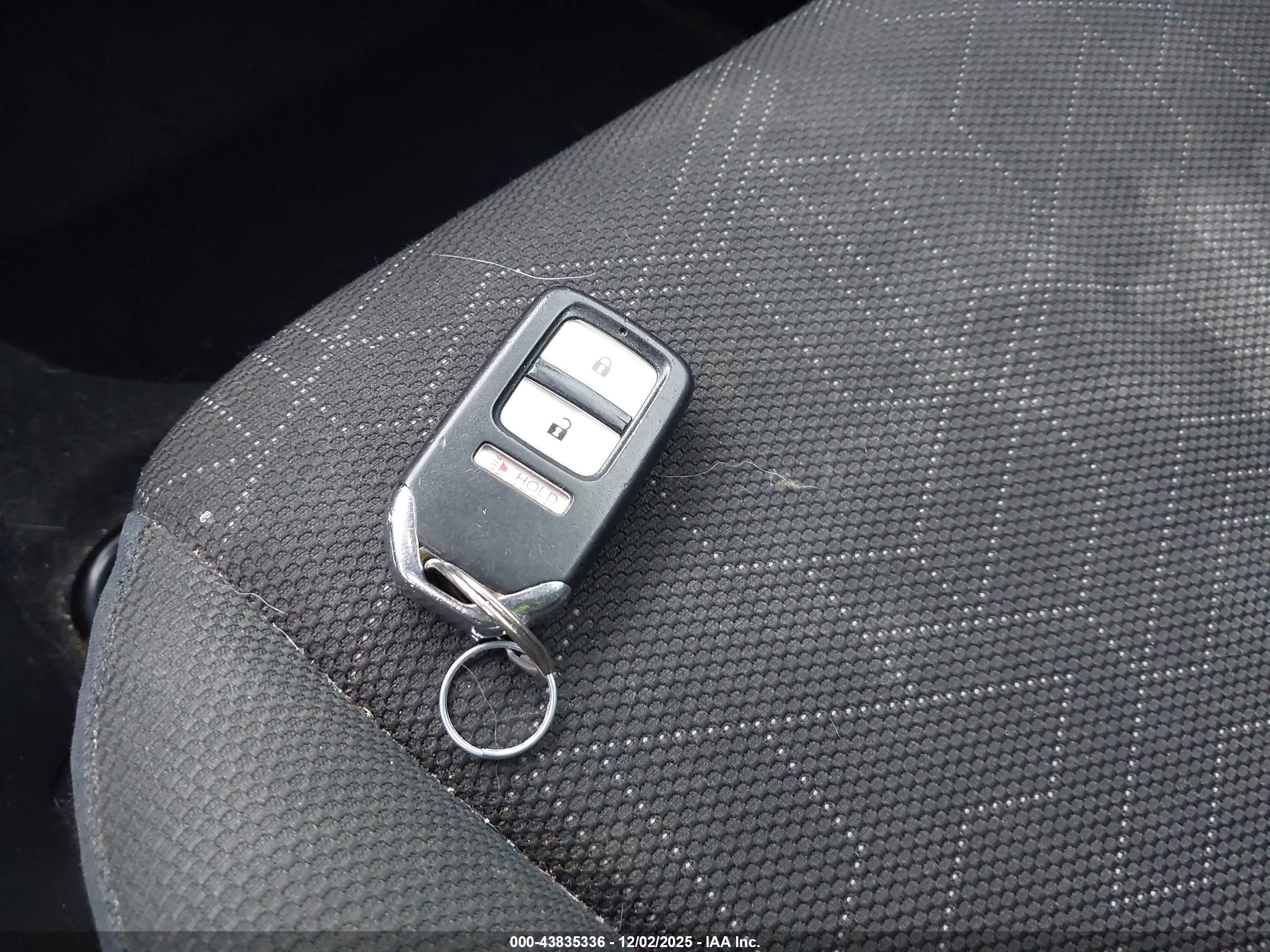 HONDA FIT image 11