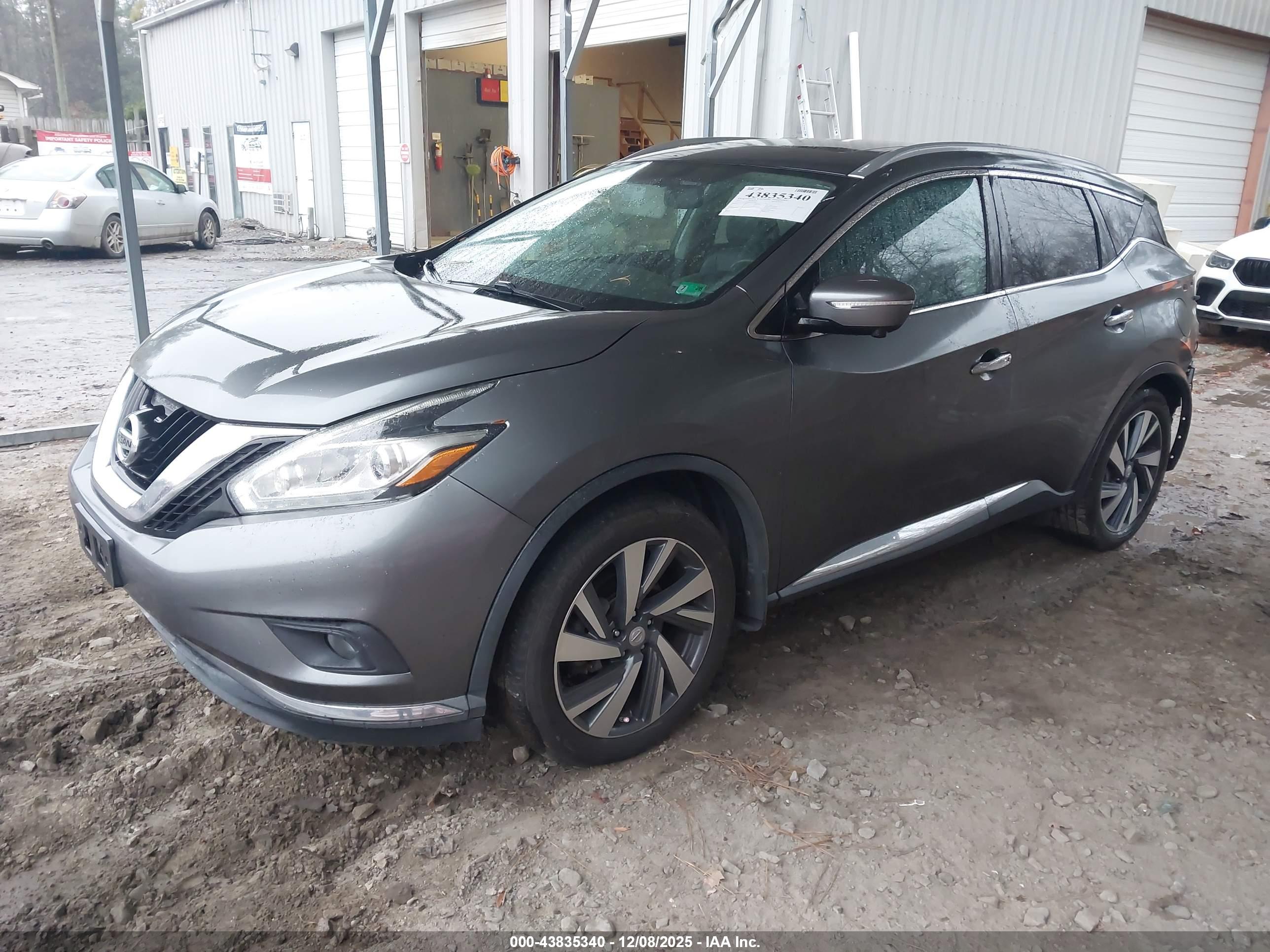 NISSAN MURANO image 2