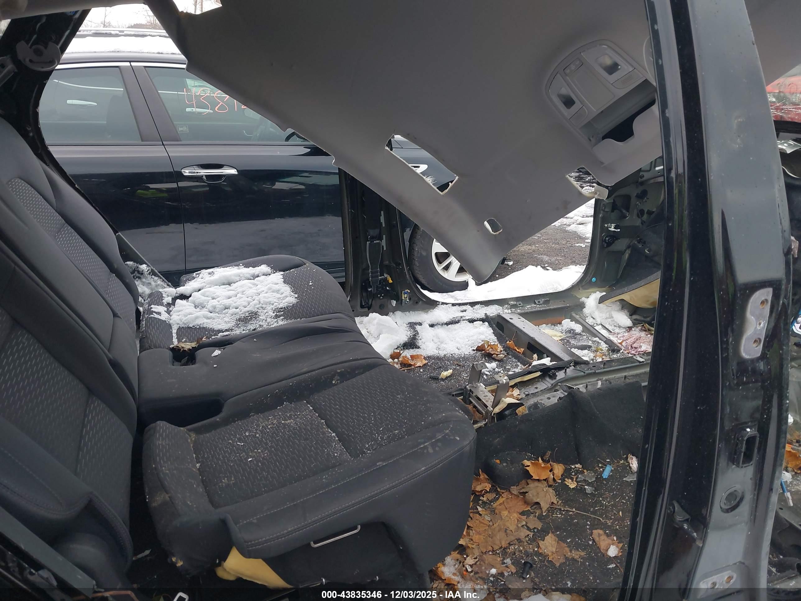 HYUNDAI TUCSON image 8