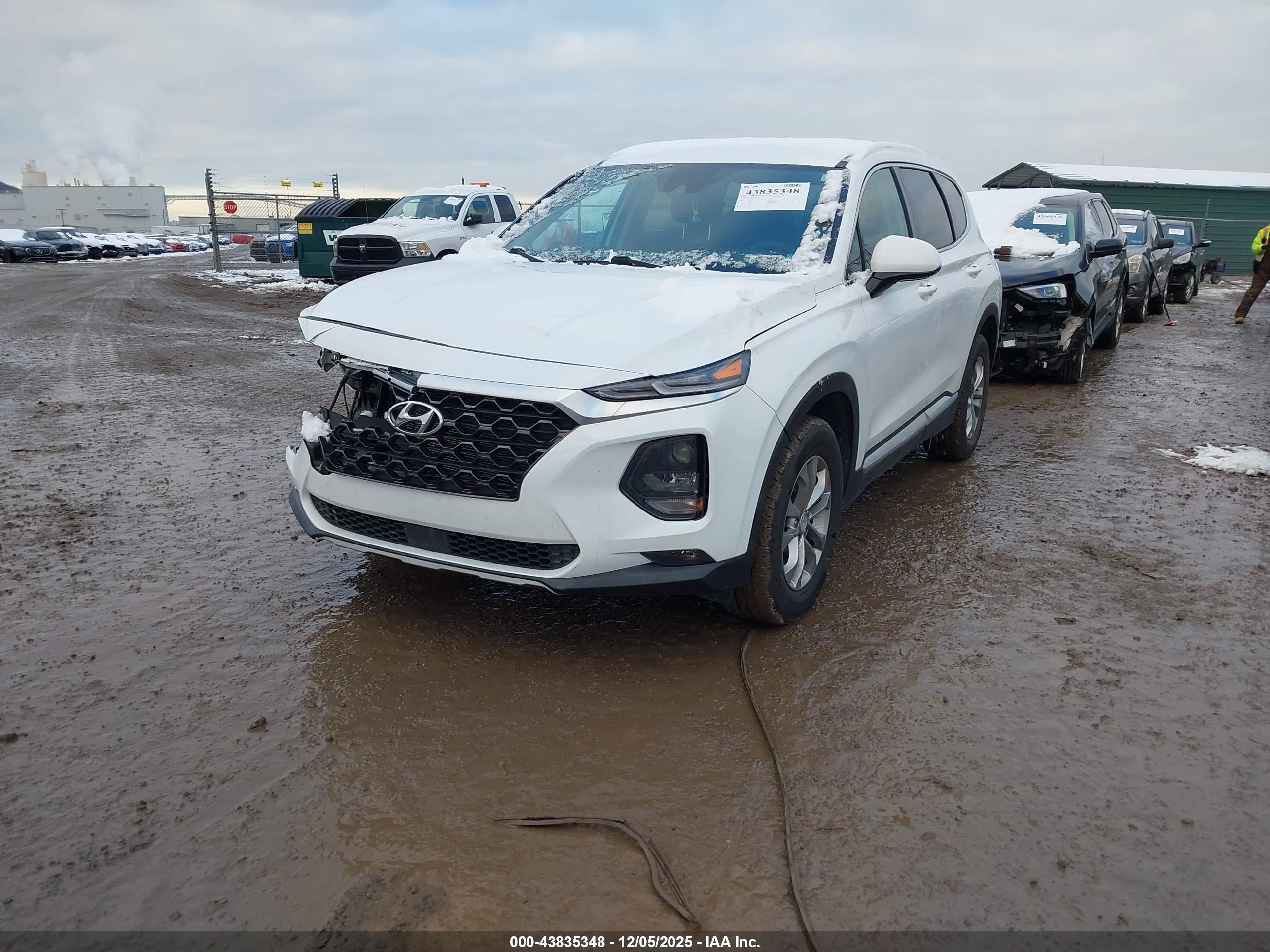 HYUNDAI SANTA image 2