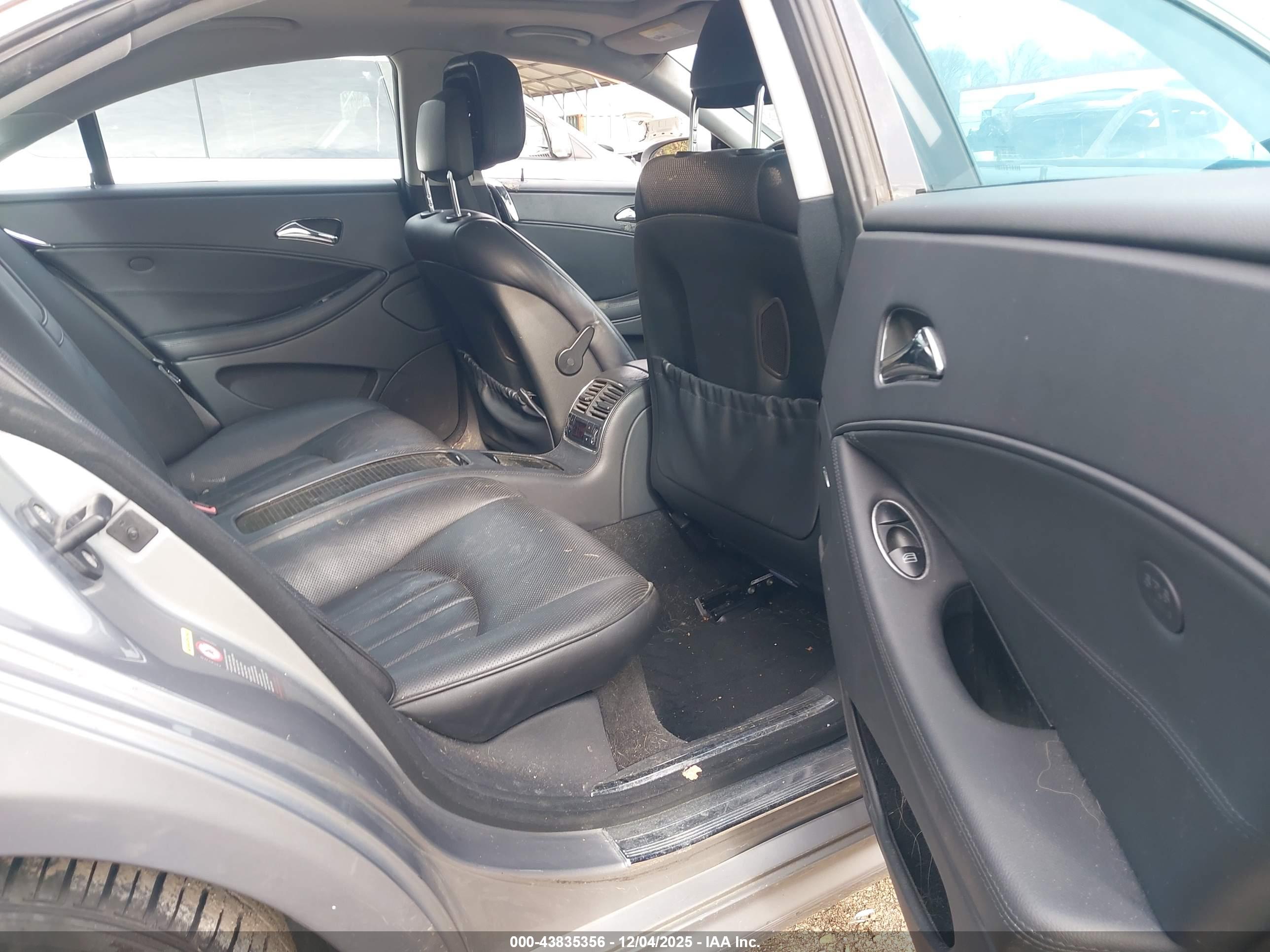 MERCEDES-BENZ CLS image 8