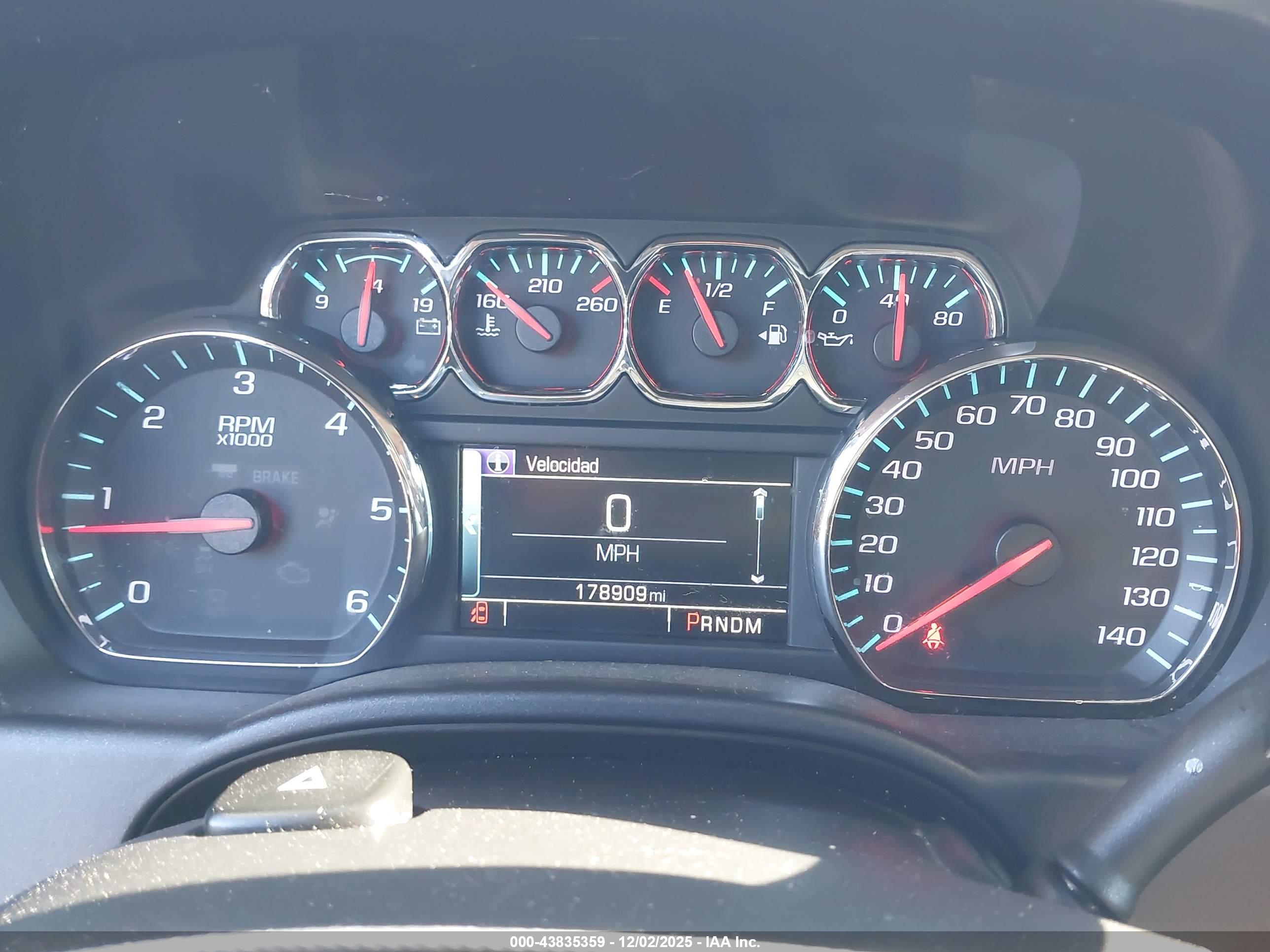 CHEVROLET SILVERADO image 7