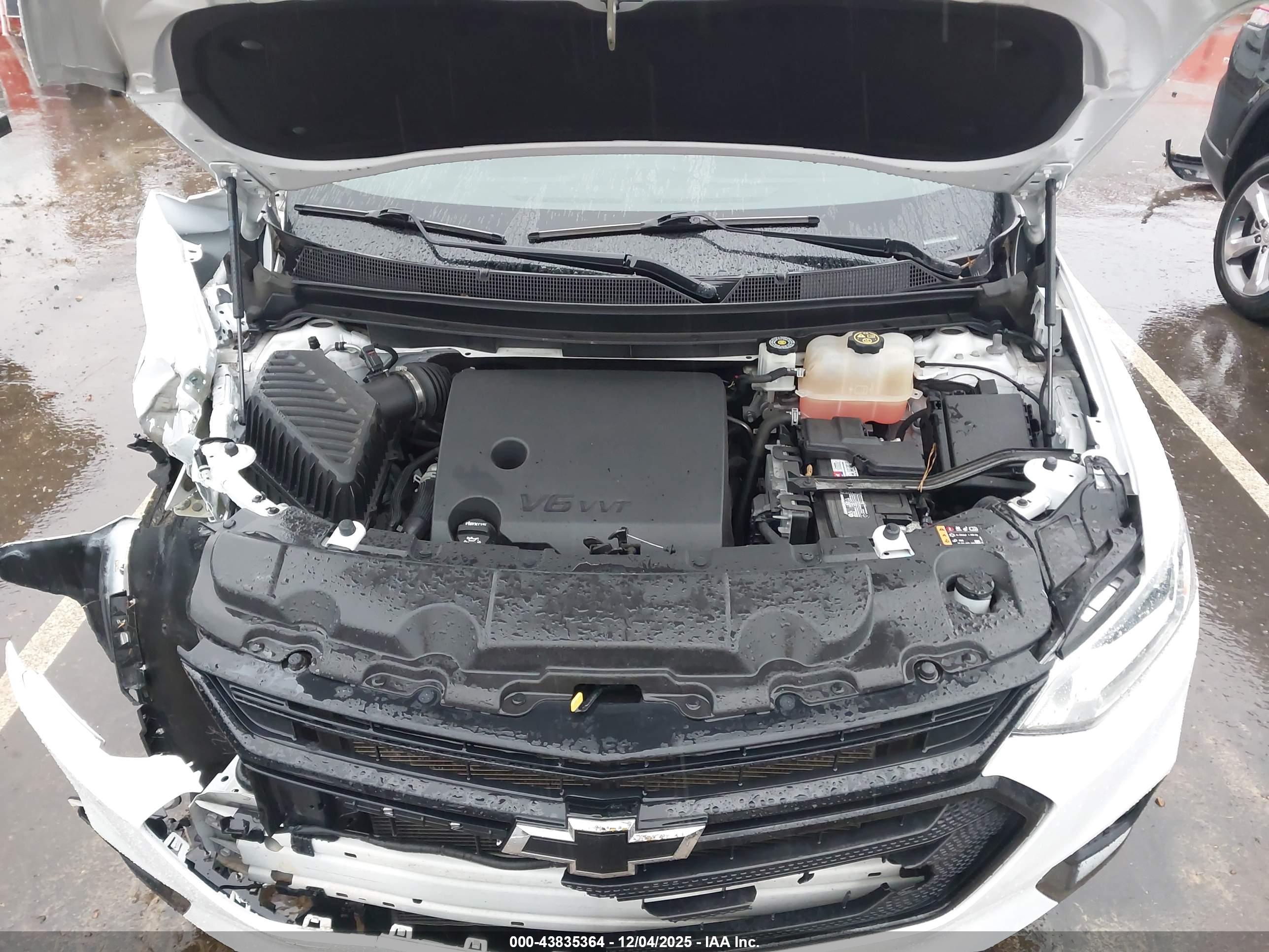 CHEVROLET TRAVERSE image 10