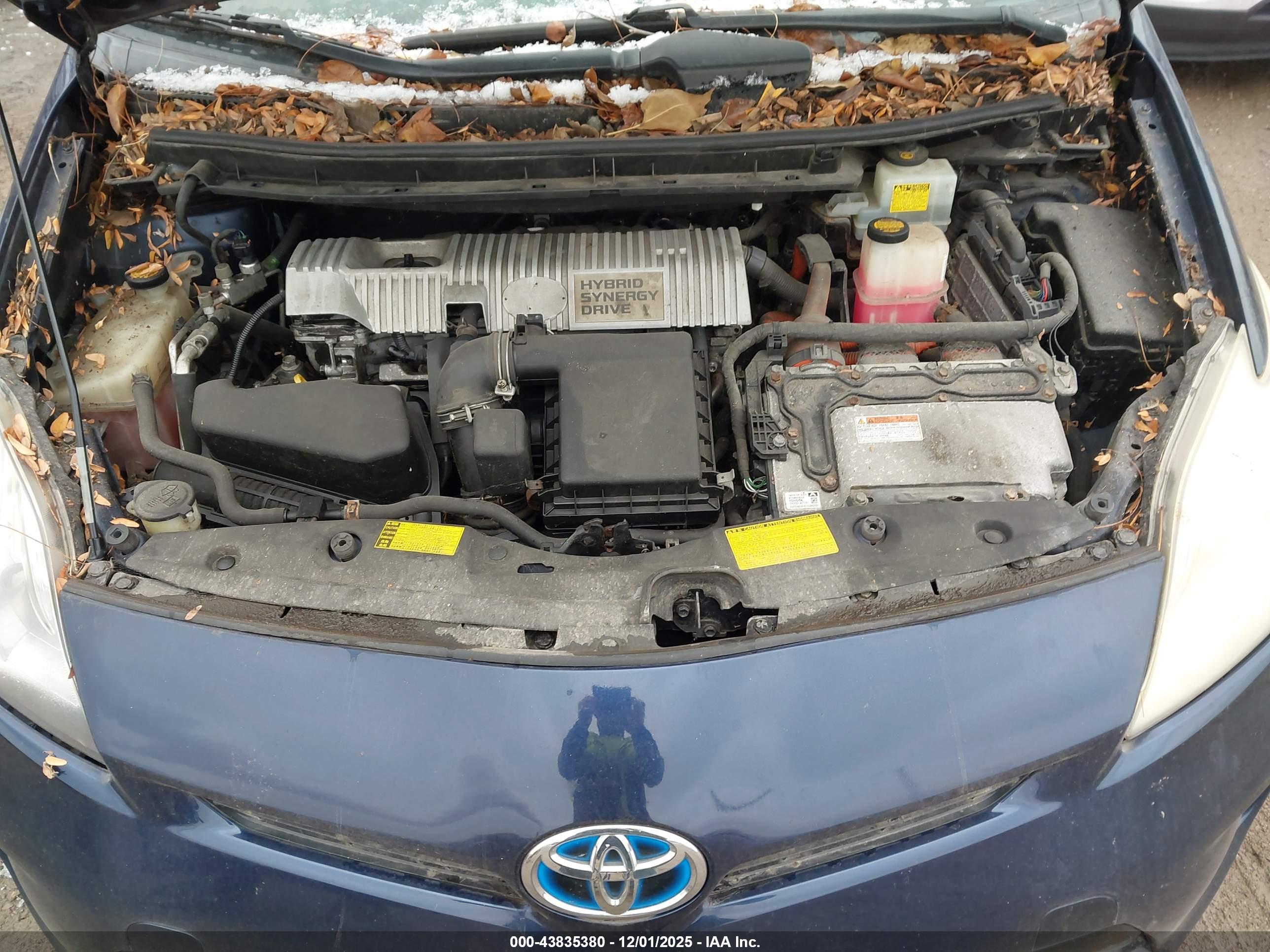 TOYOTA PRIUS image 10