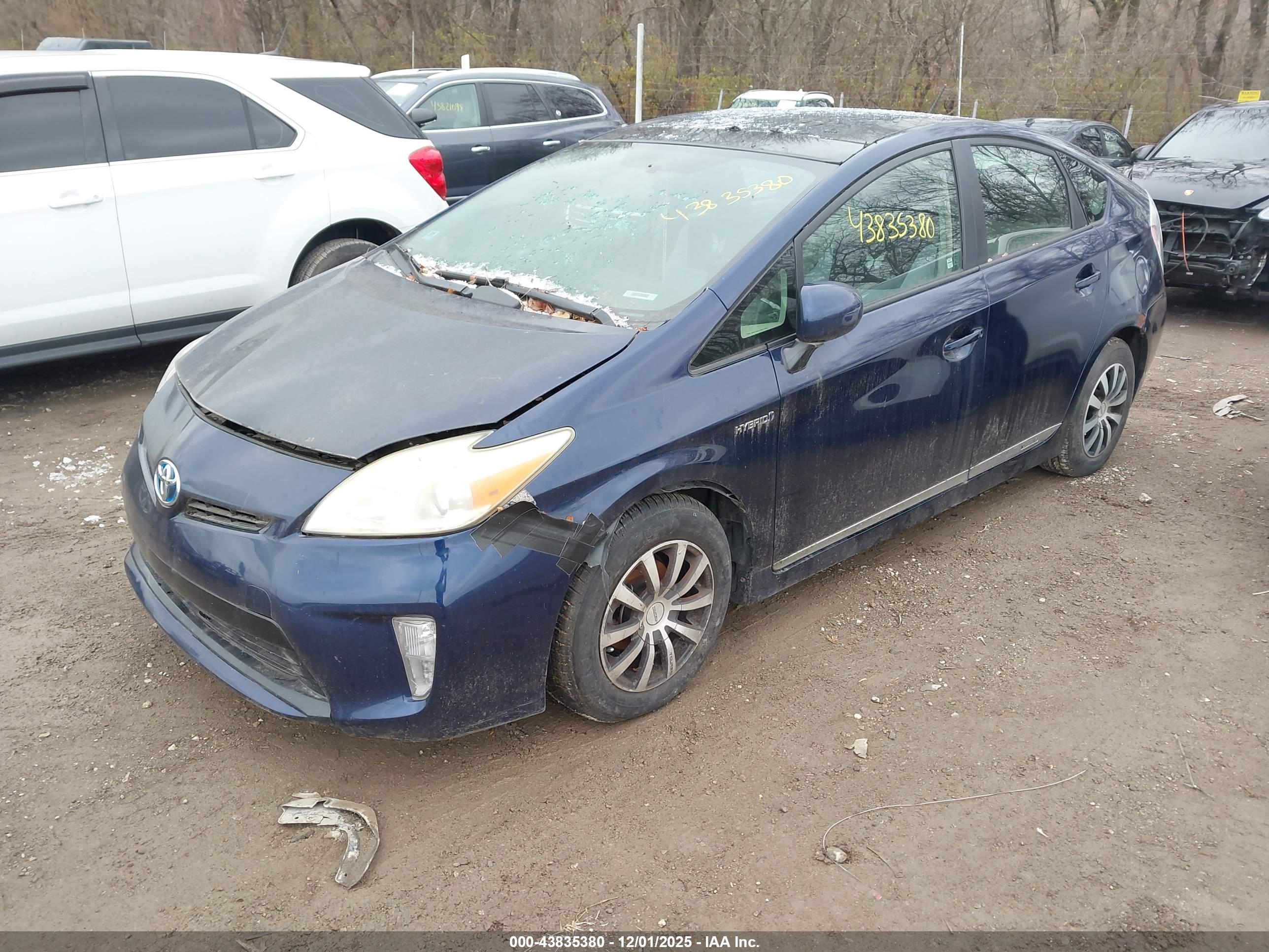 TOYOTA PRIUS image 2