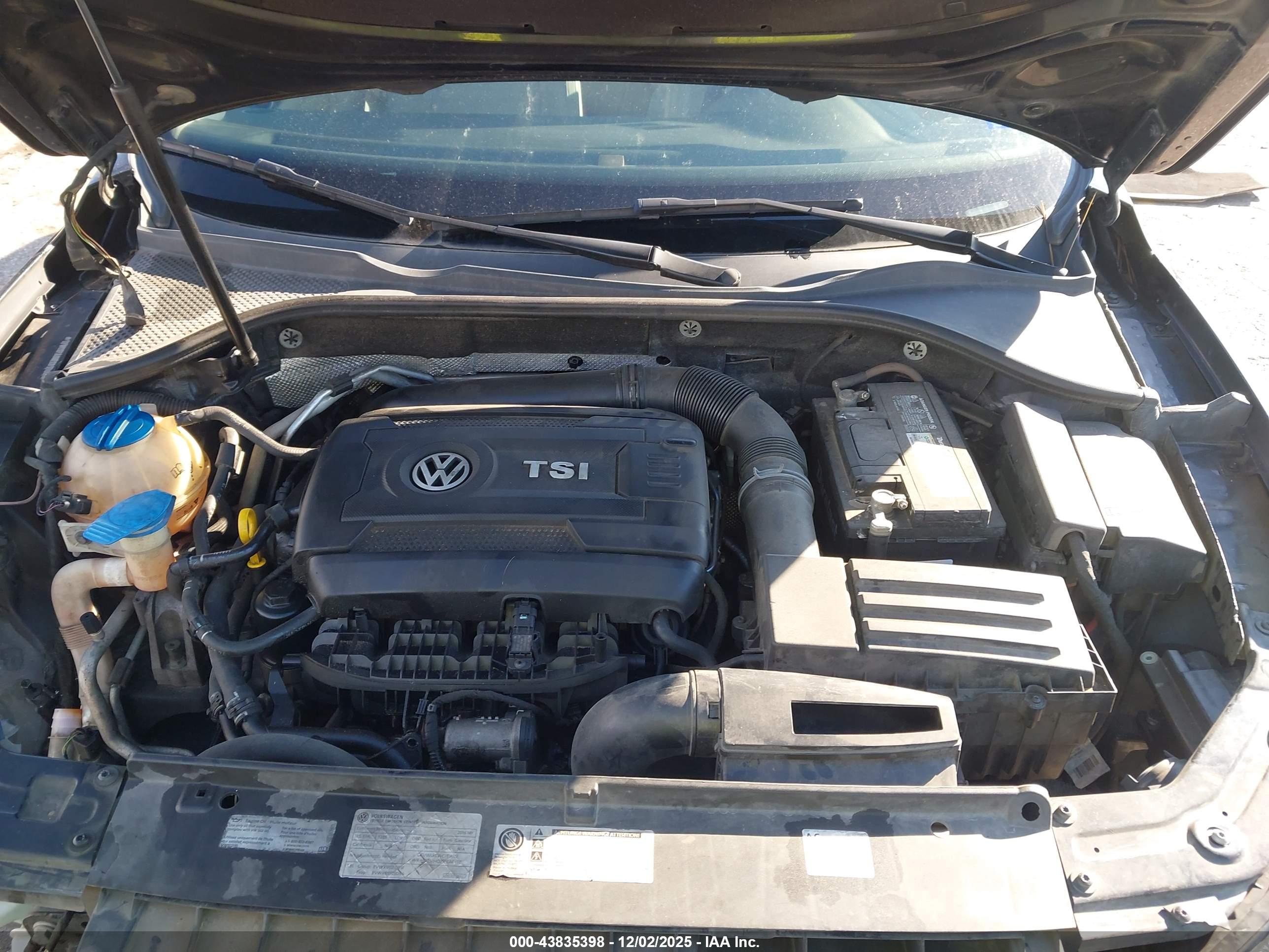 VOLKSWAGEN PASSAT image 10