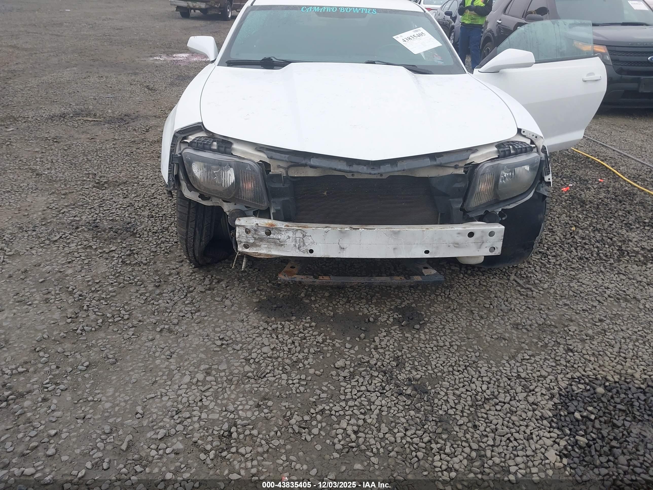 CHEVROLET CAMARO image 6