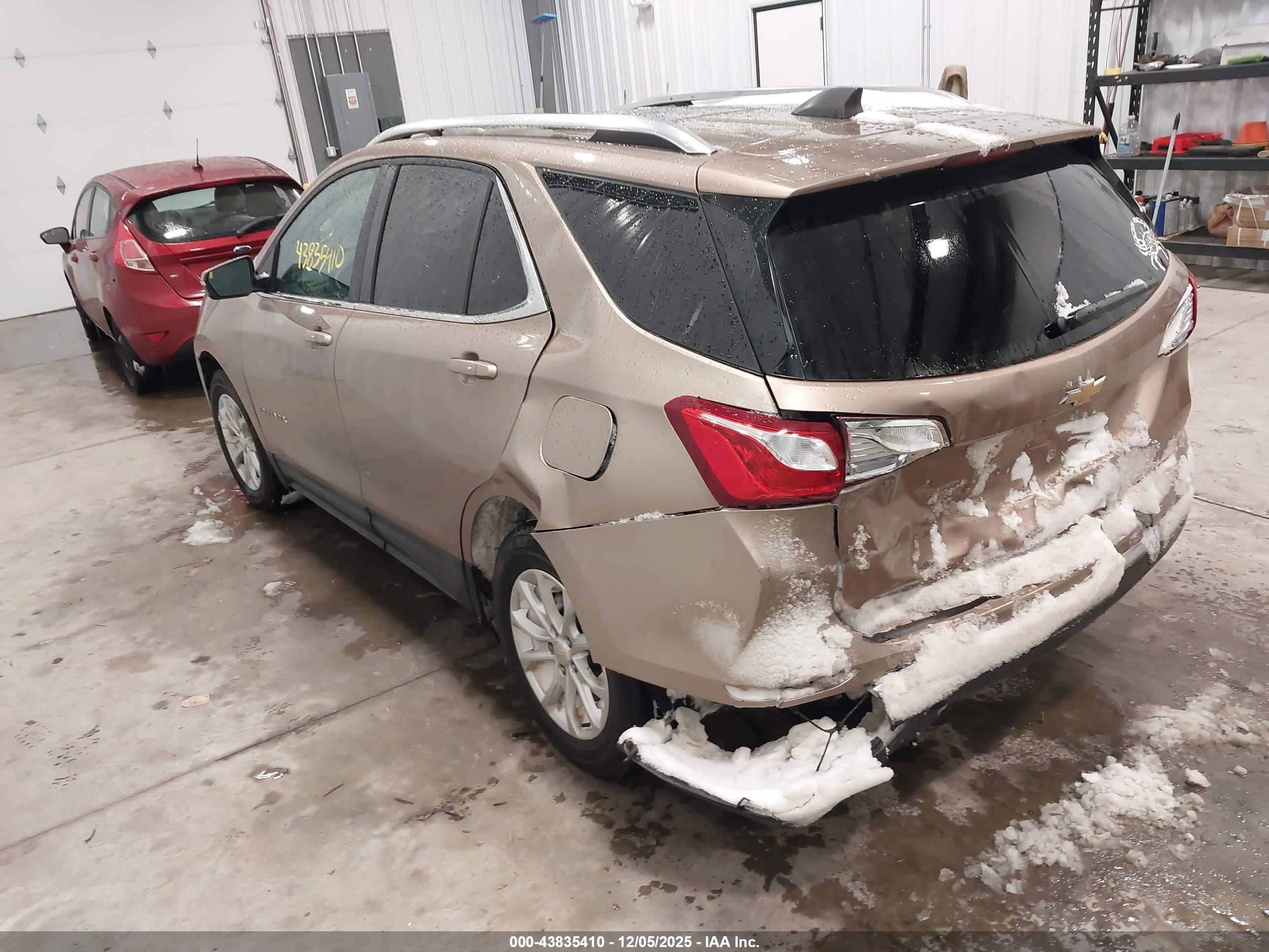 CHEVROLET EQUINOX image 3