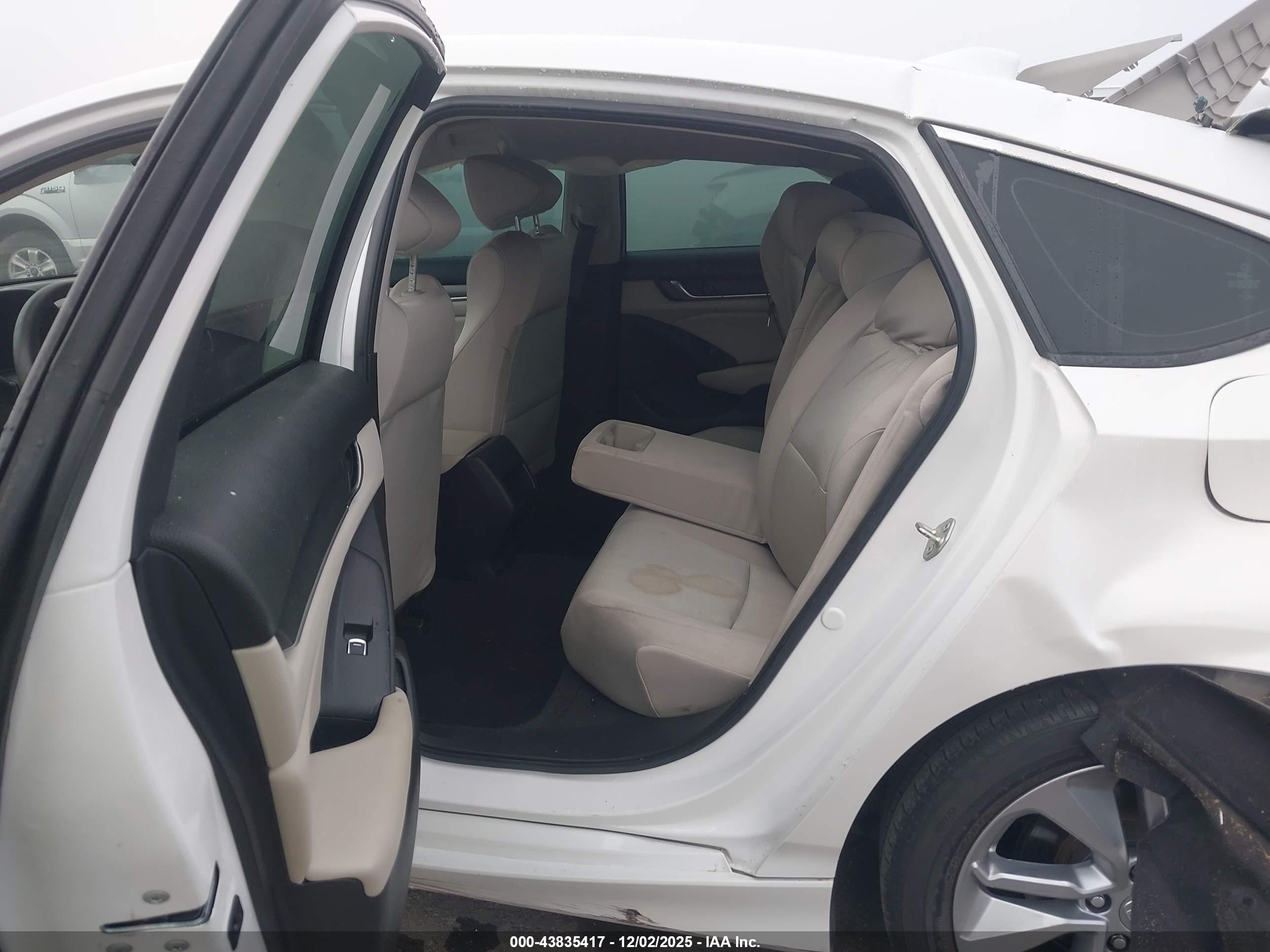 HONDA ACCORD image 8